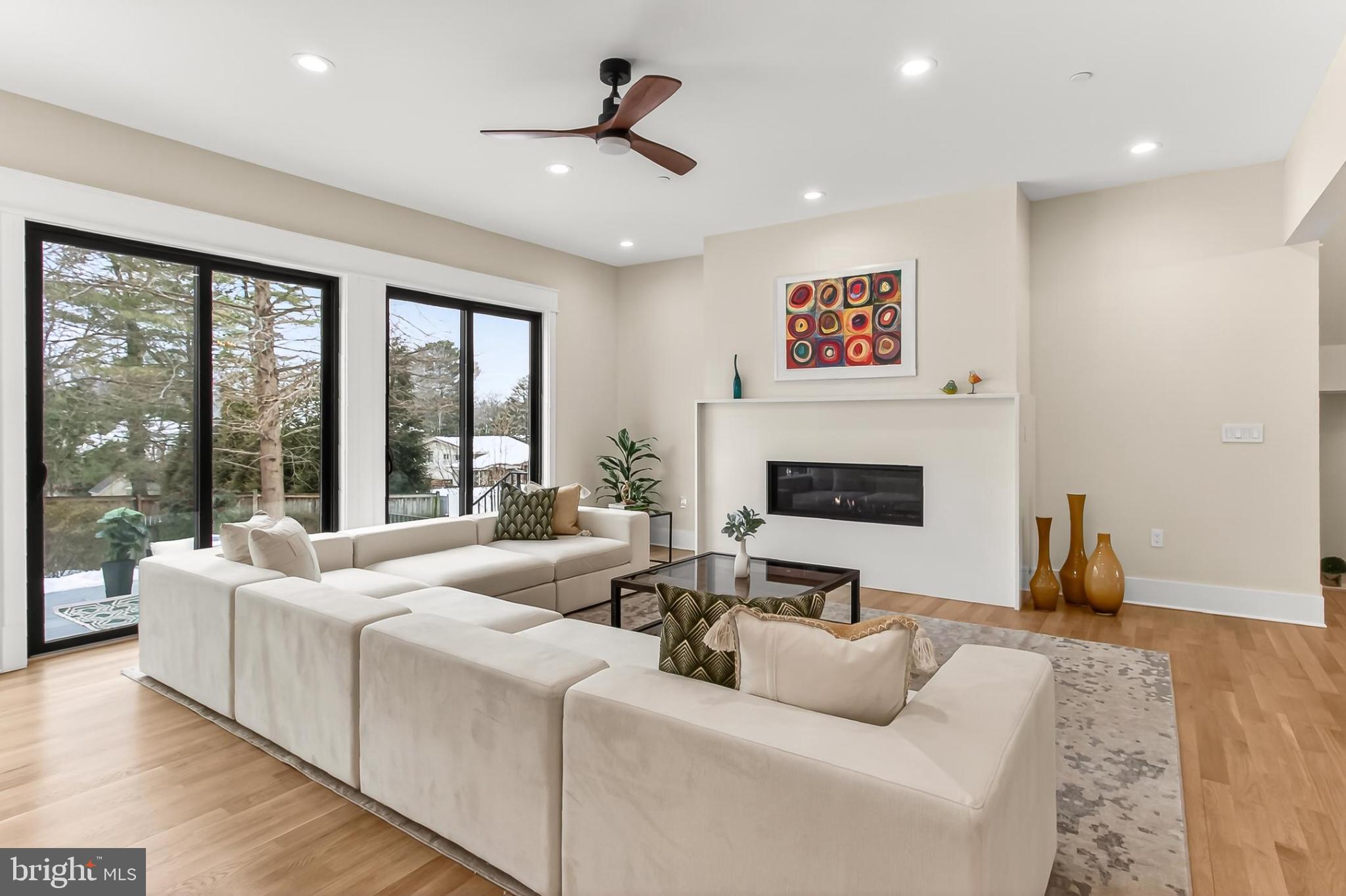 OAKWOOD KNOLLS - Residential