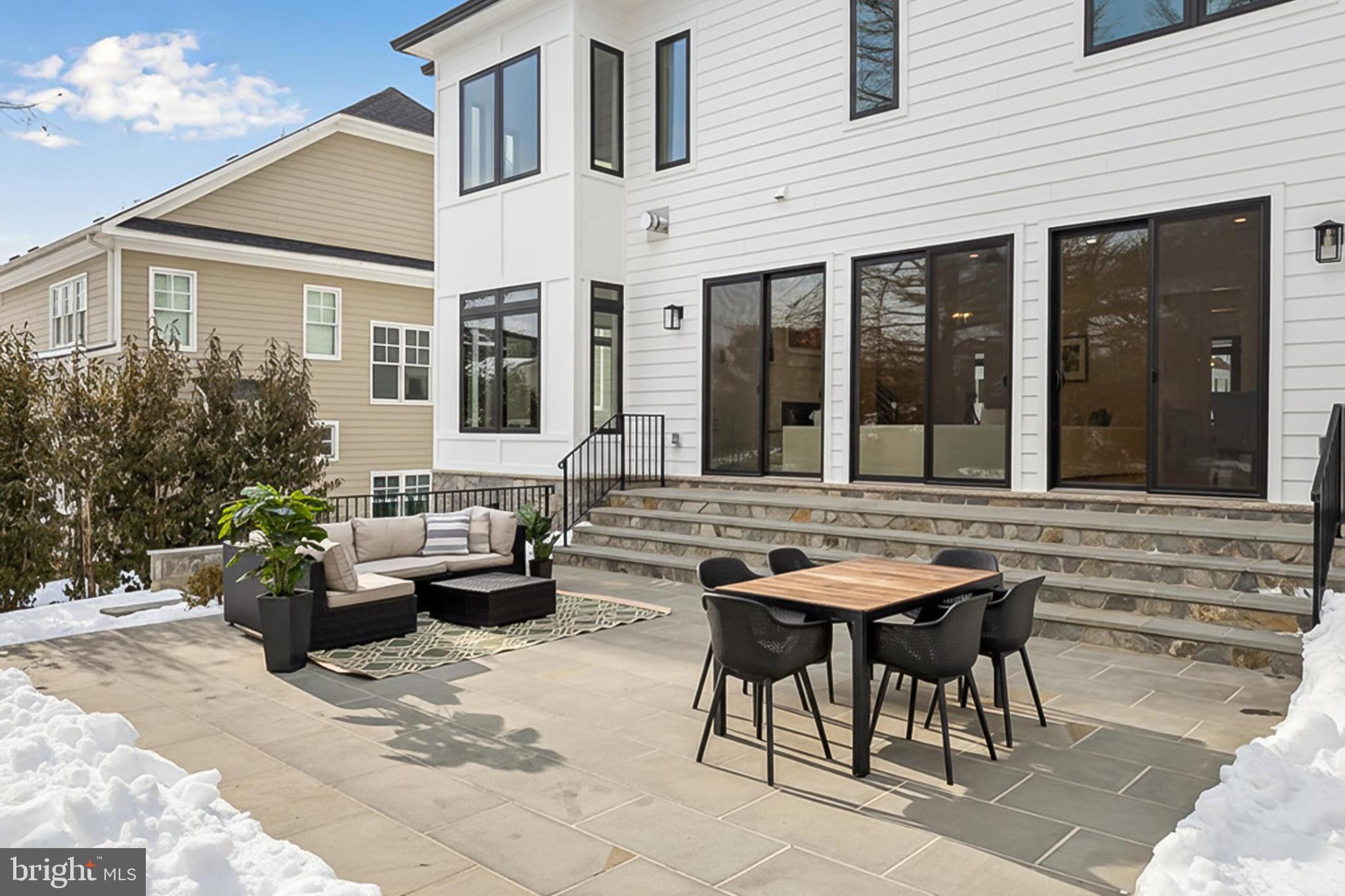 OAKWOOD KNOLLS - Residential