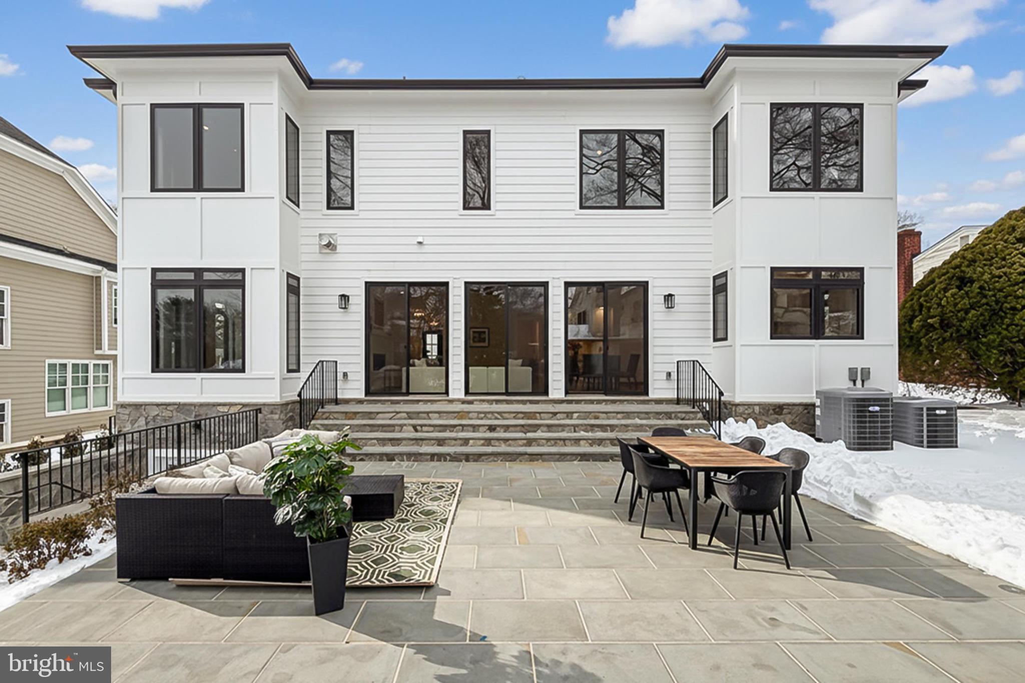 OAKWOOD KNOLLS - Residential