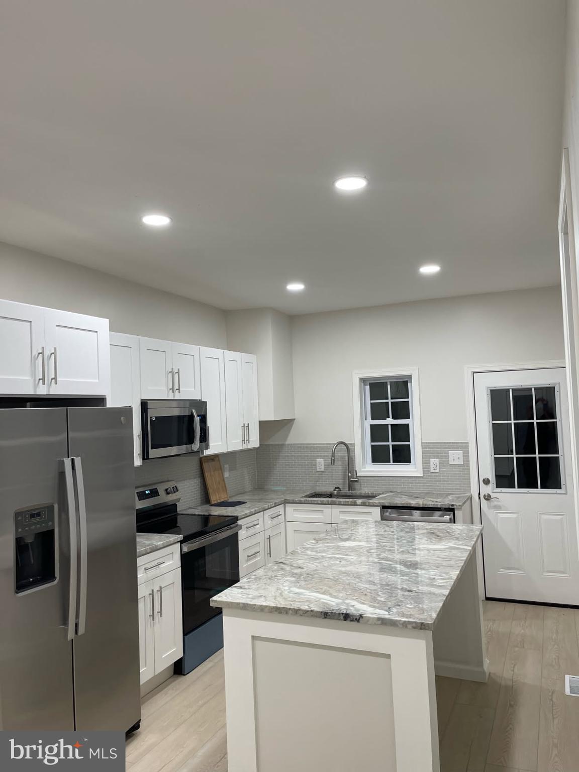 ALLISON HILL - Residential