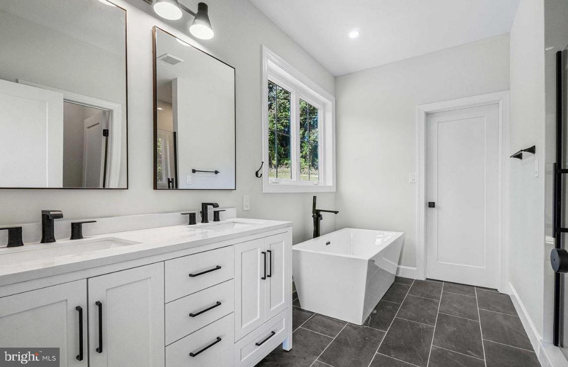 HOPEWELL TWP - Residential