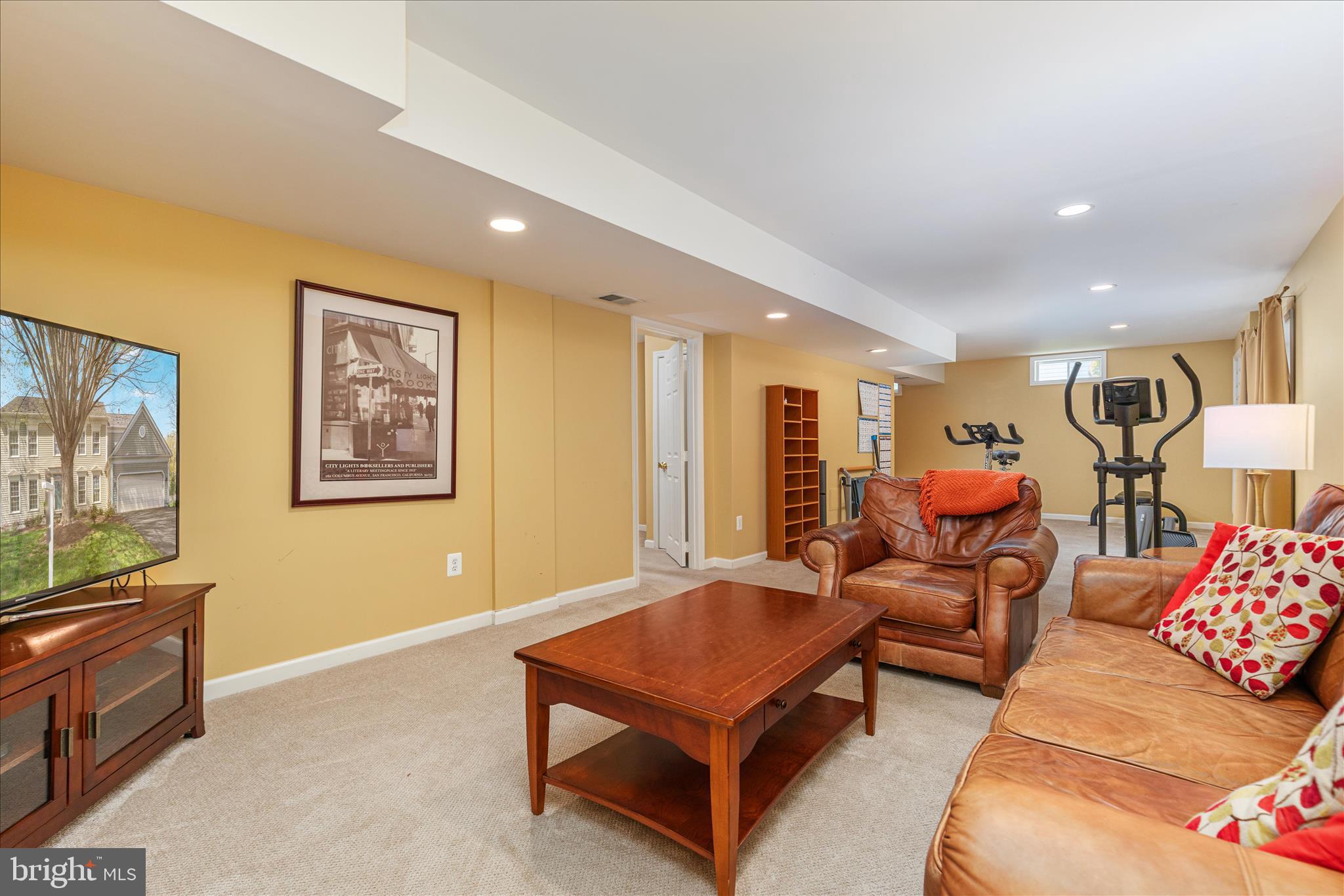 WOODLEA MANOR - Residential