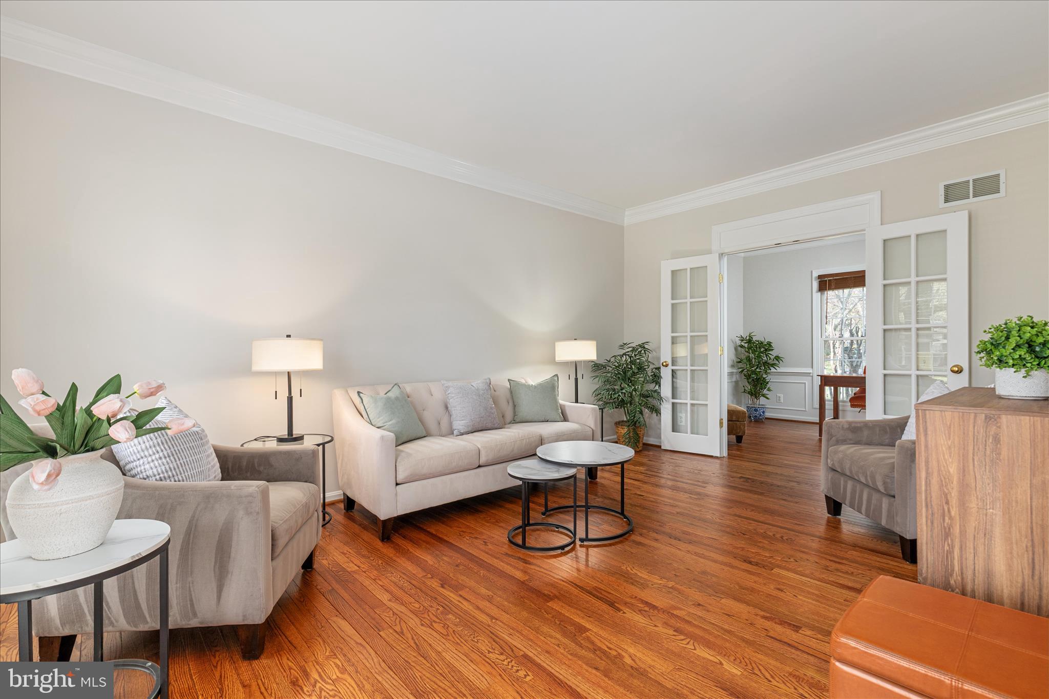 WOODLEA MANOR - Residential