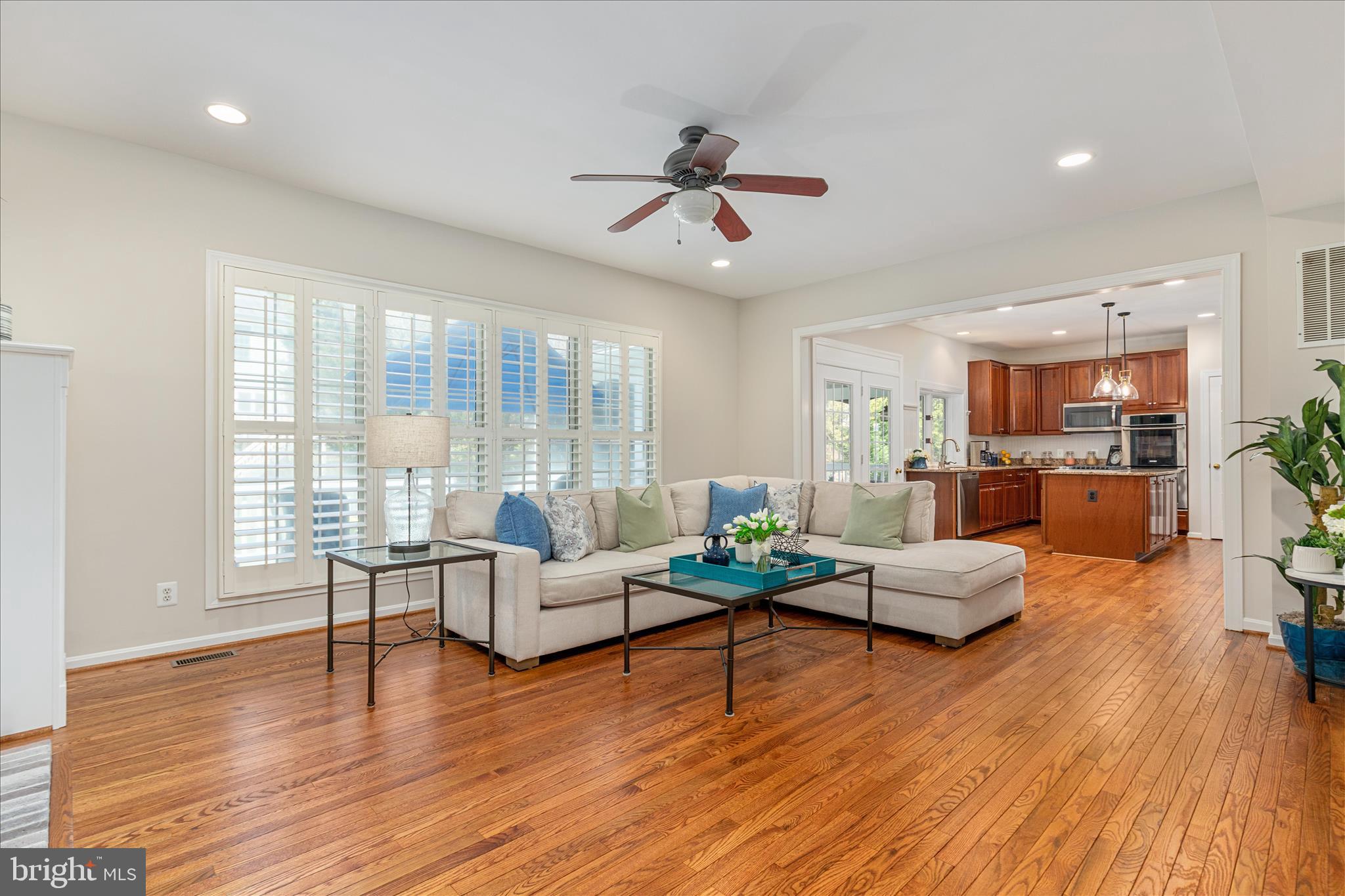 WOODLEA MANOR - Residential