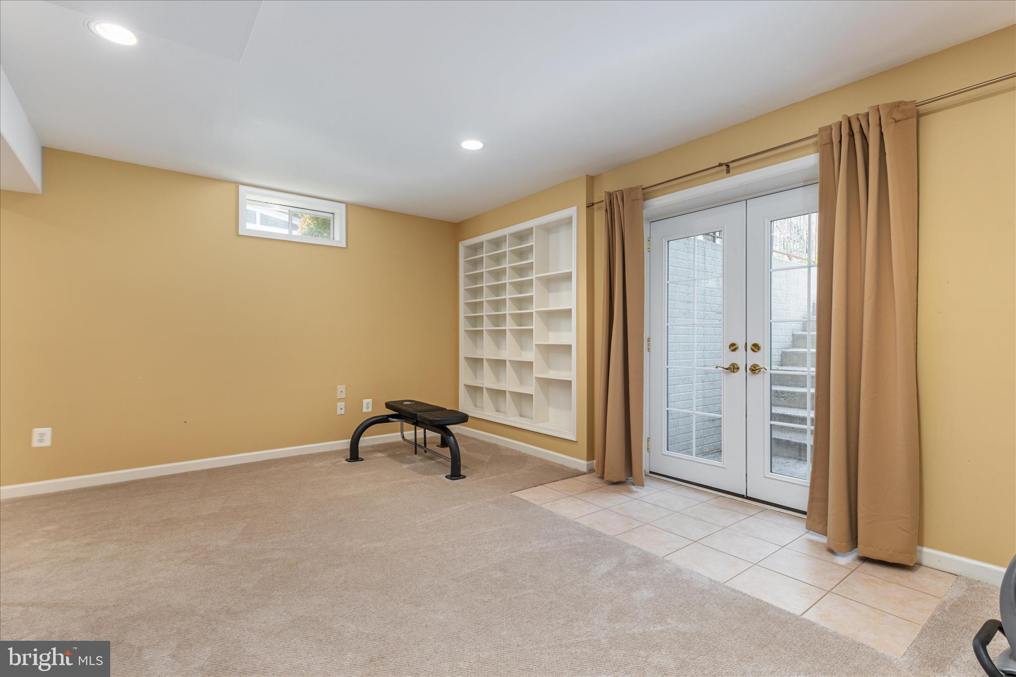 WOODLEA MANOR - Residential