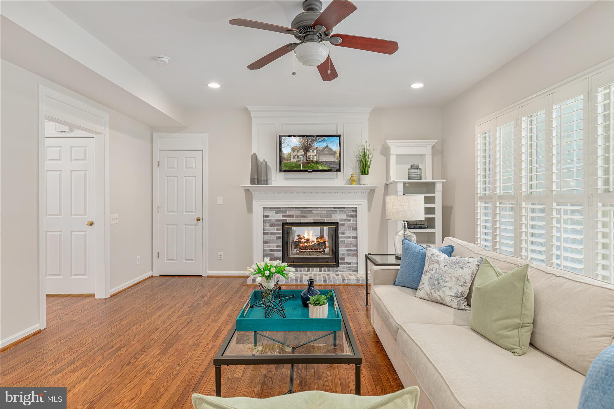 WOODLEA MANOR - Residential