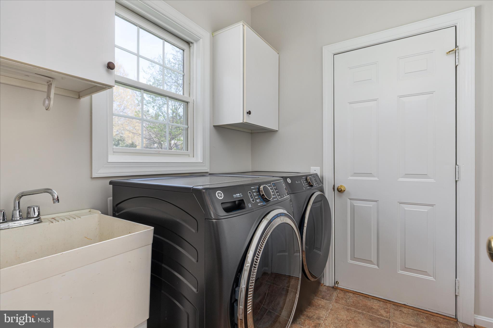 WOODLEA MANOR - Residential