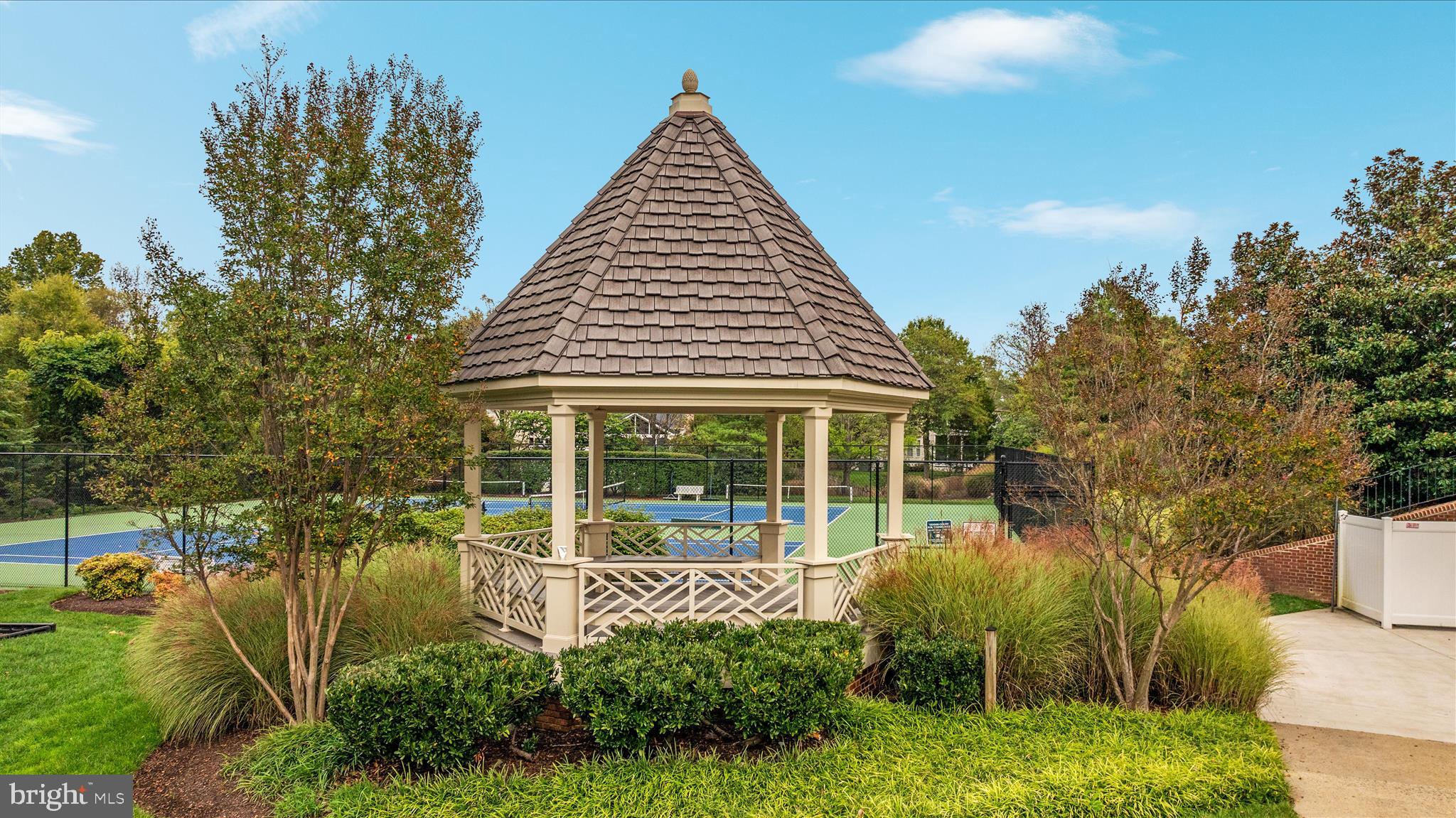 WOODLEA MANOR - Residential