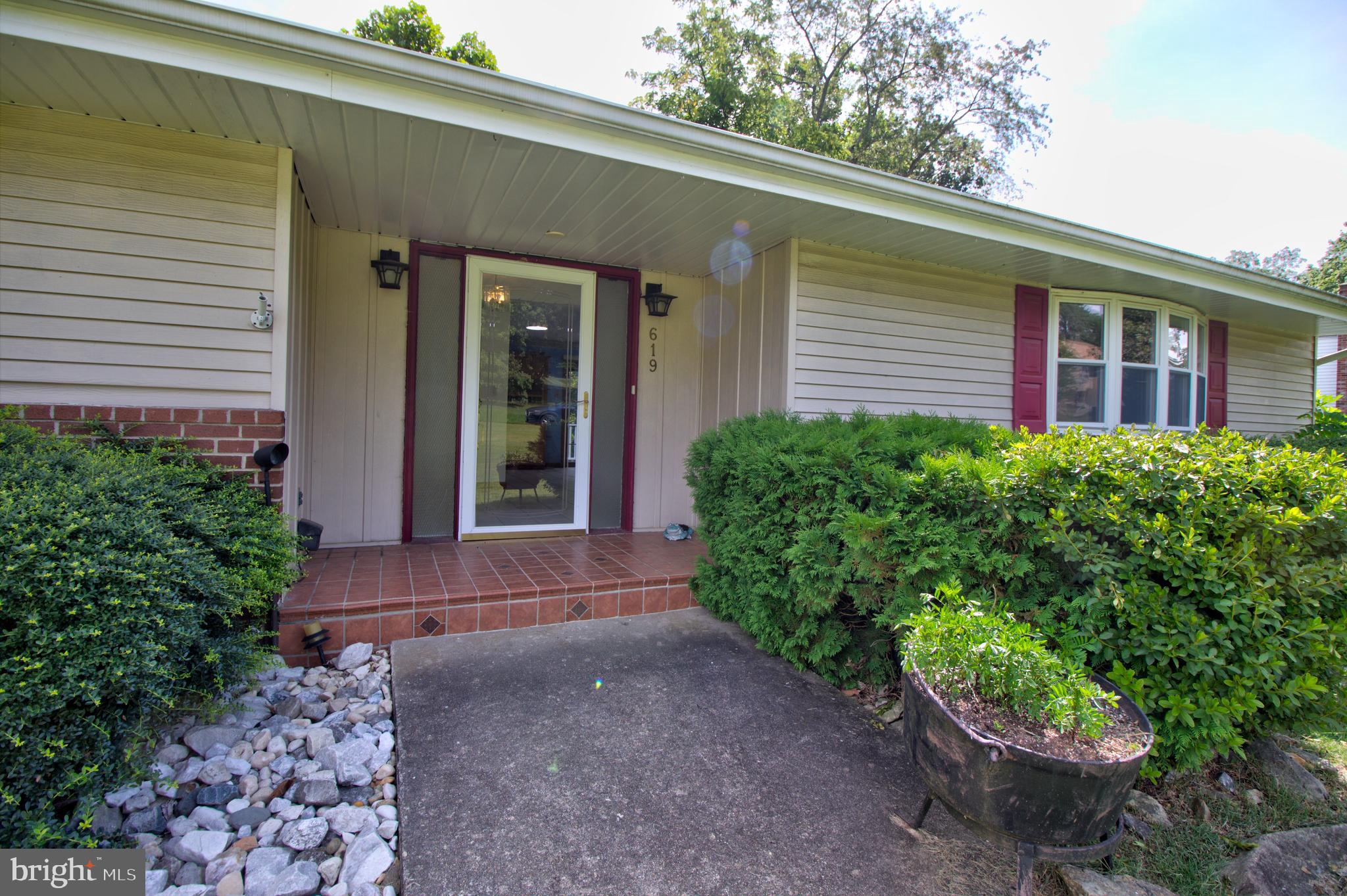 CAMELOT - Residential