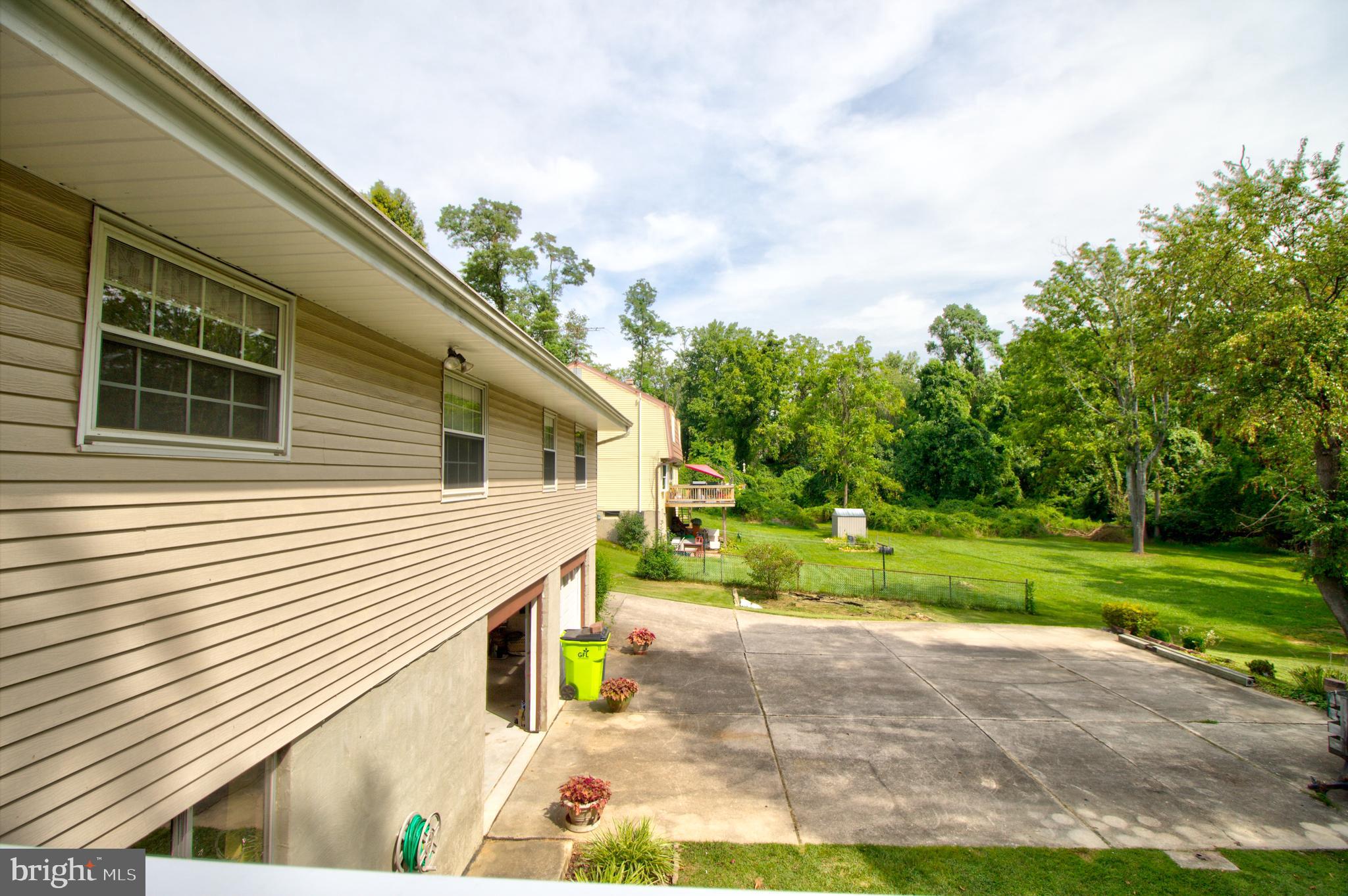 CAMELOT - Residential