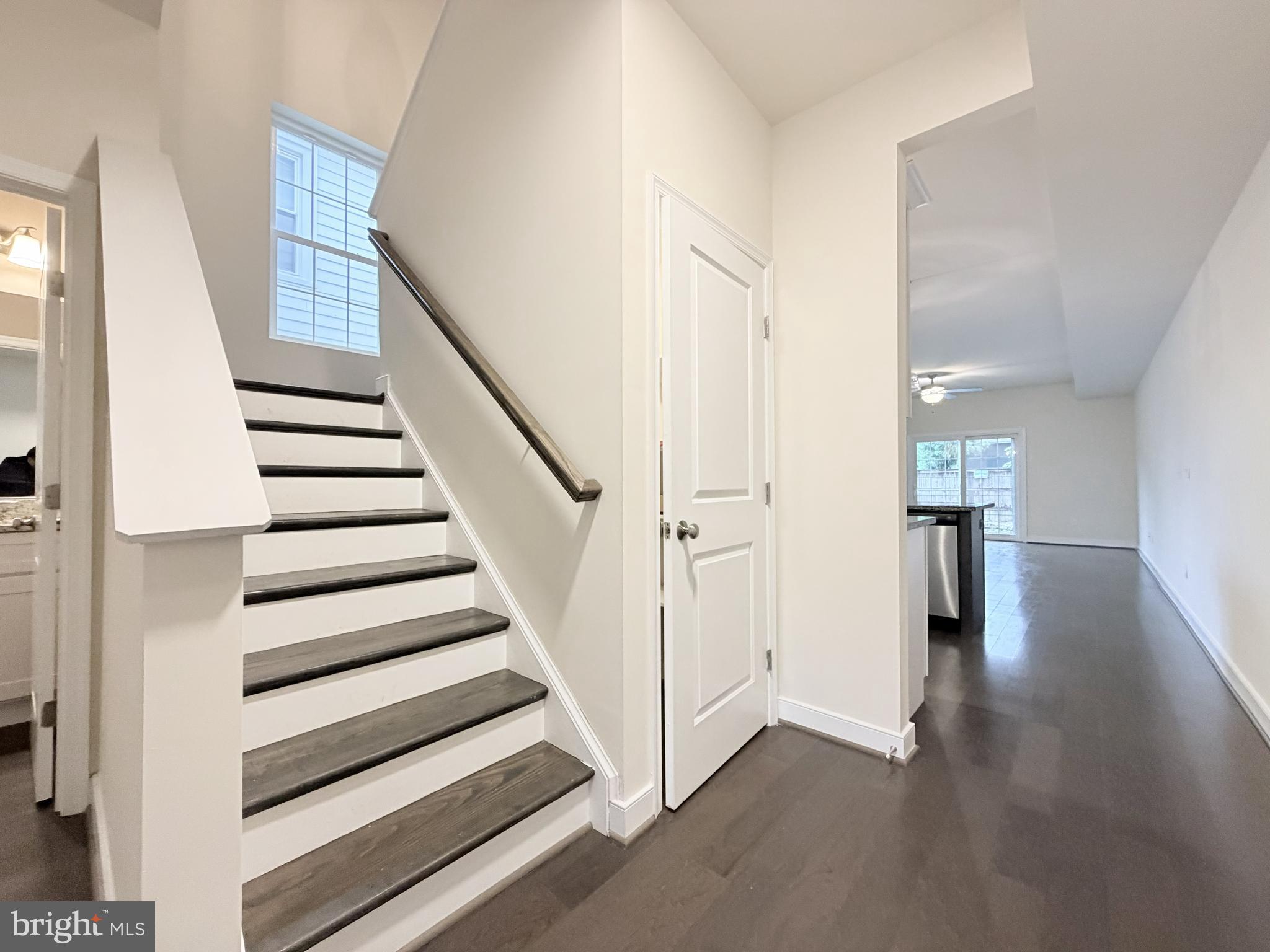 606 SHEPHERD STREET