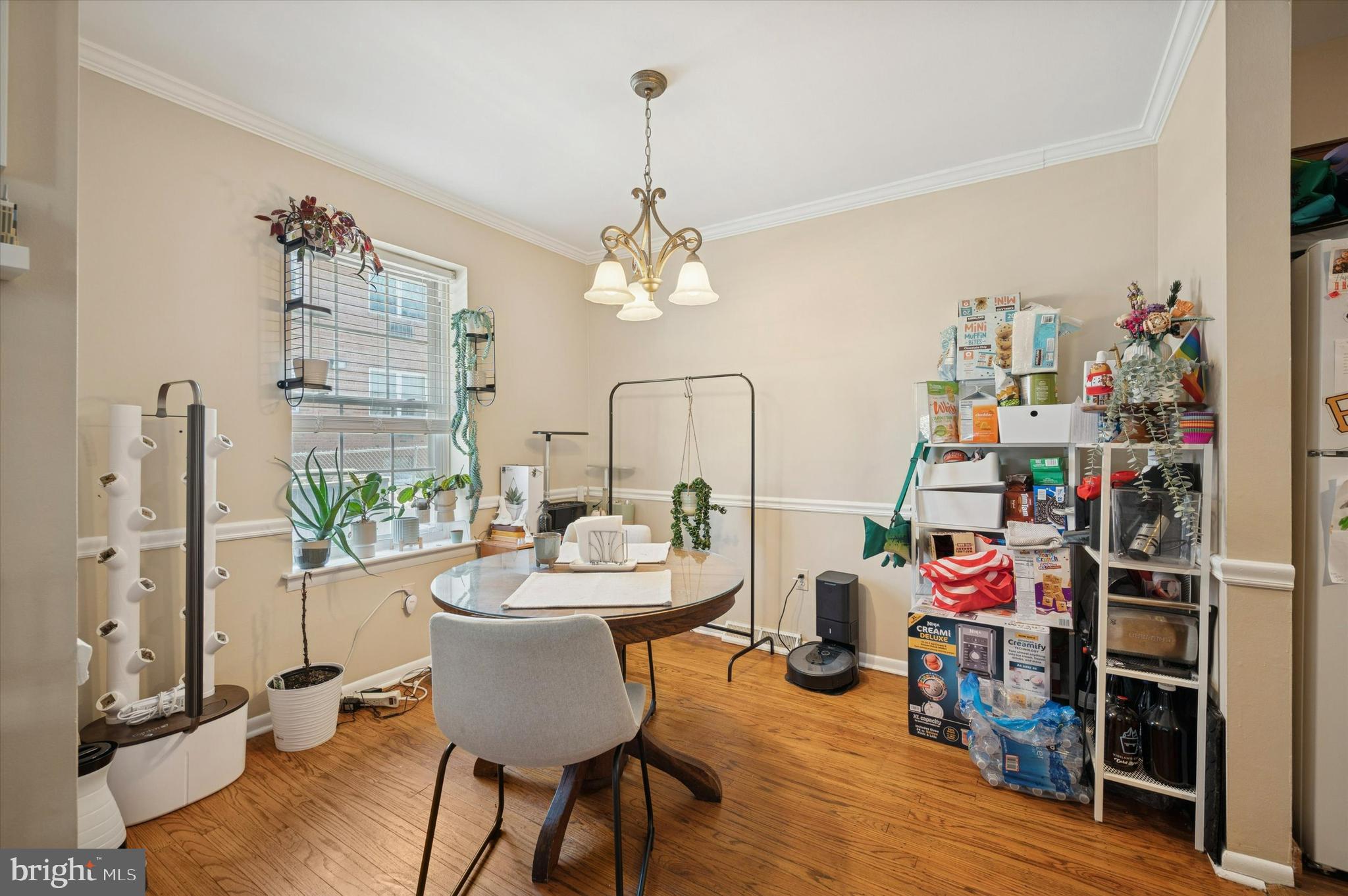 100 W MONTGOMERY AVENUE 1