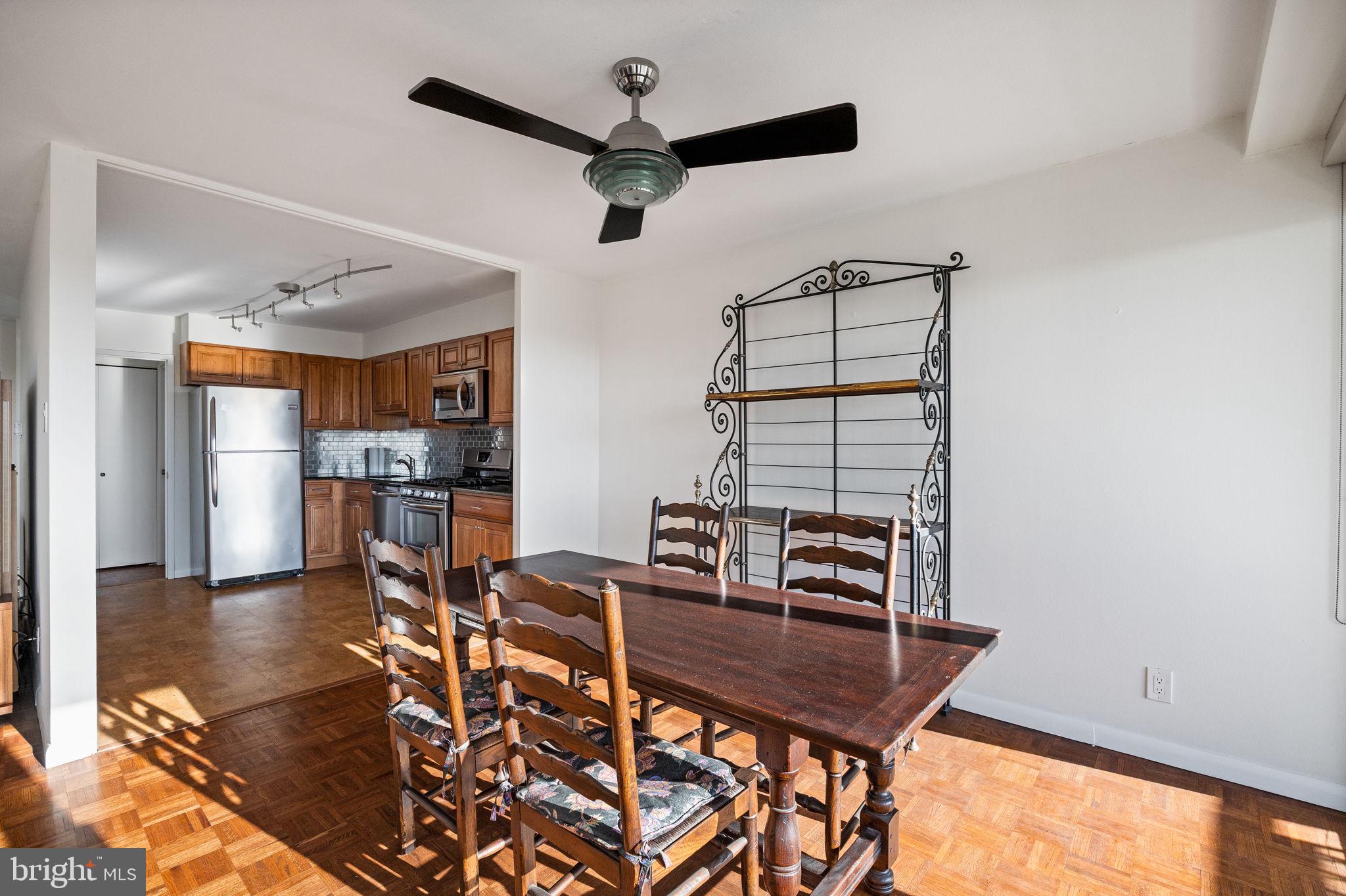 ART MUSEUM AREA - Residential