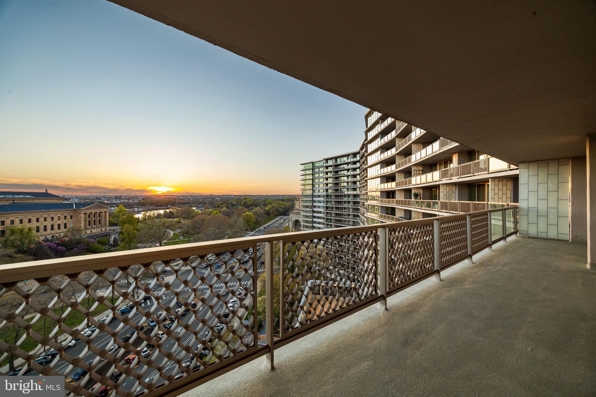 ART MUSEUM AREA - Residential