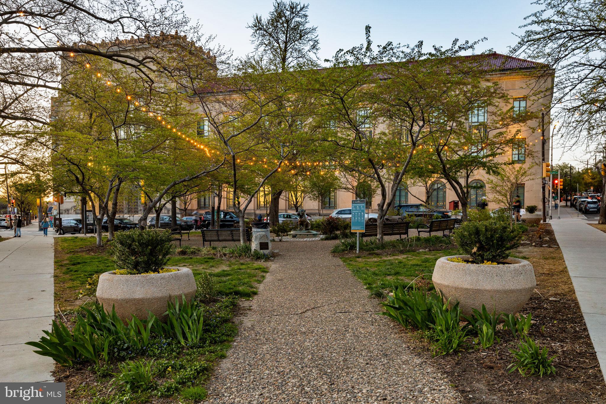 ART MUSEUM AREA - Residential