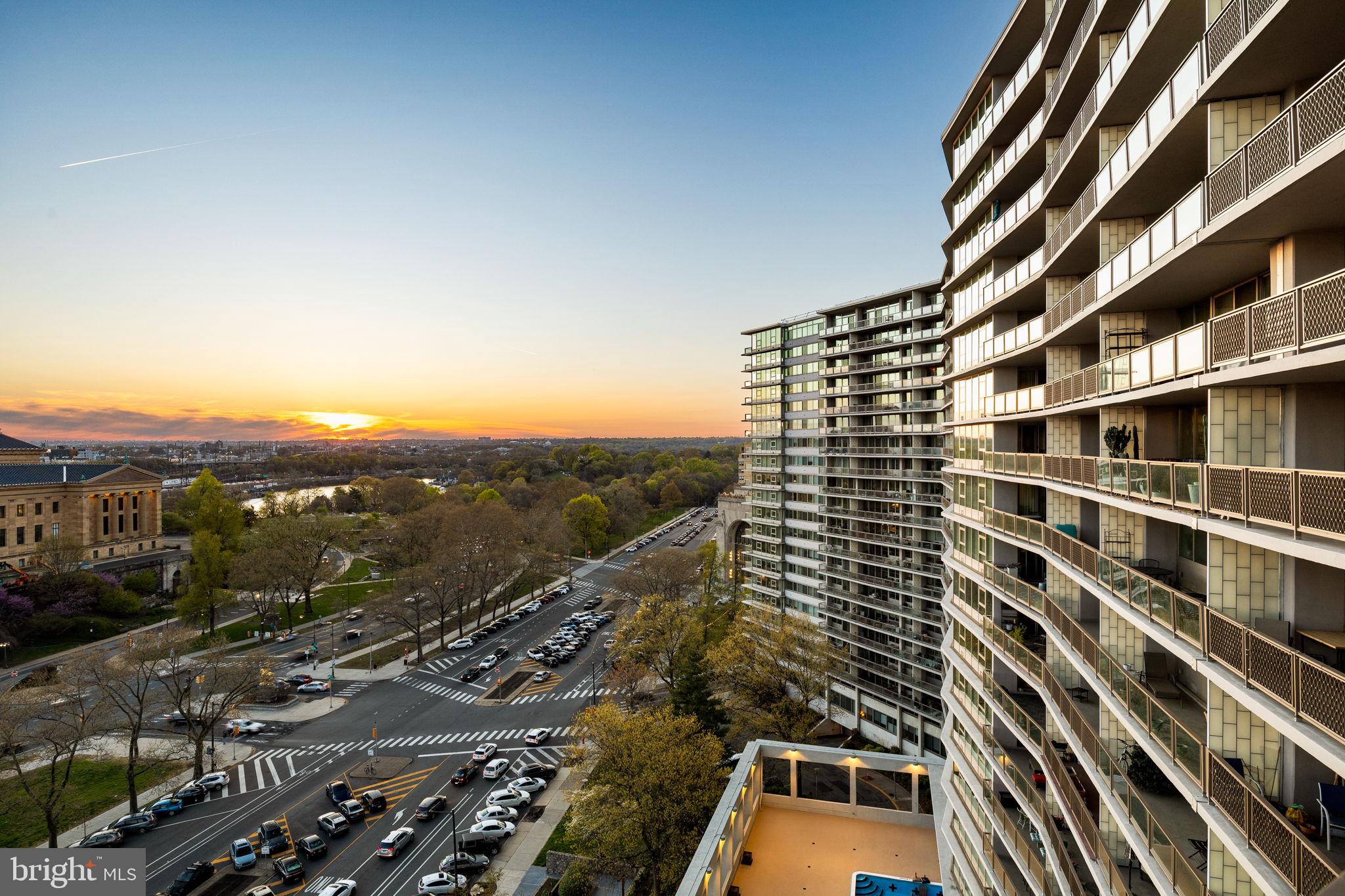 ART MUSEUM AREA - Residential