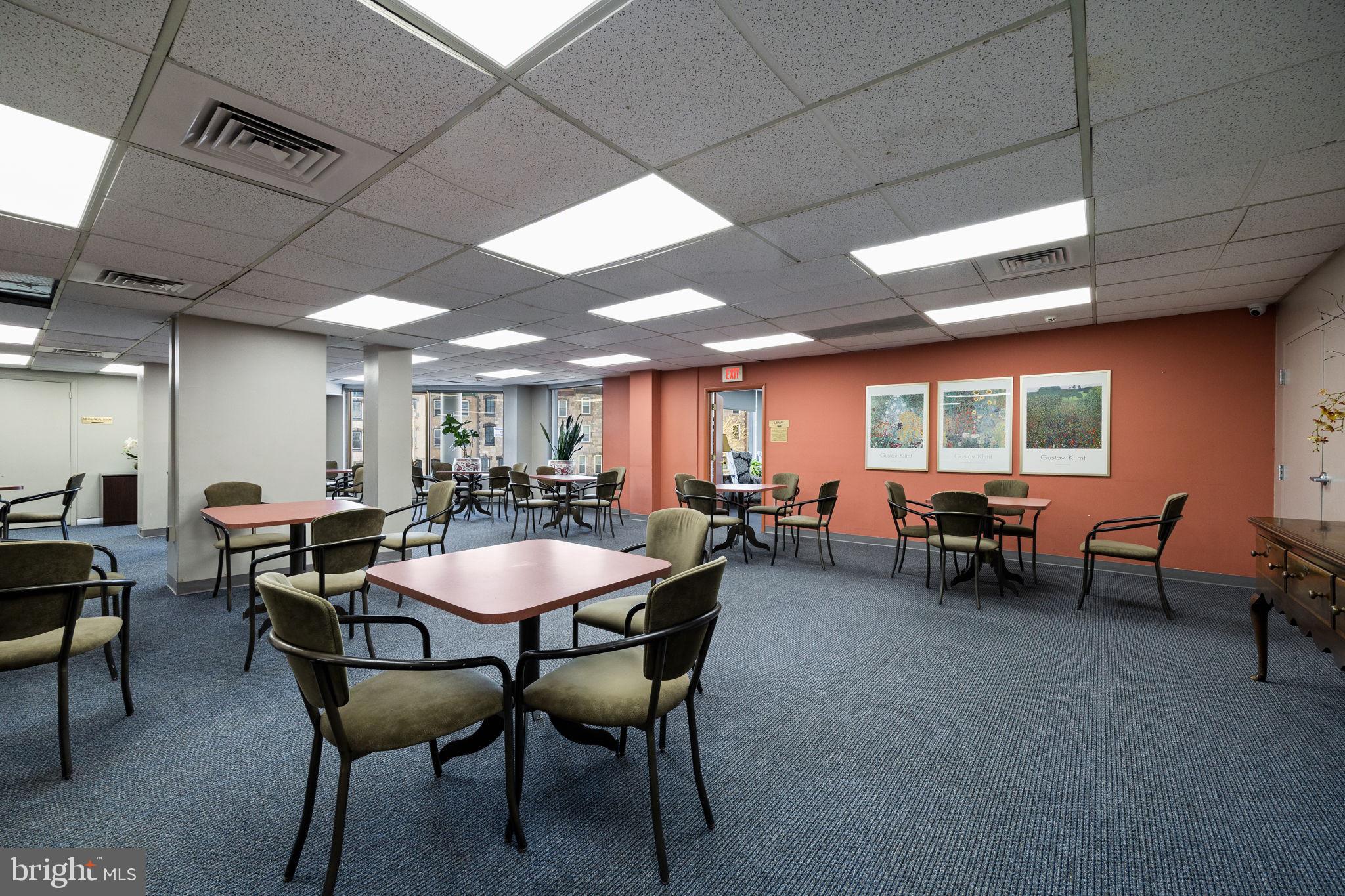 ART MUSEUM AREA - Residential