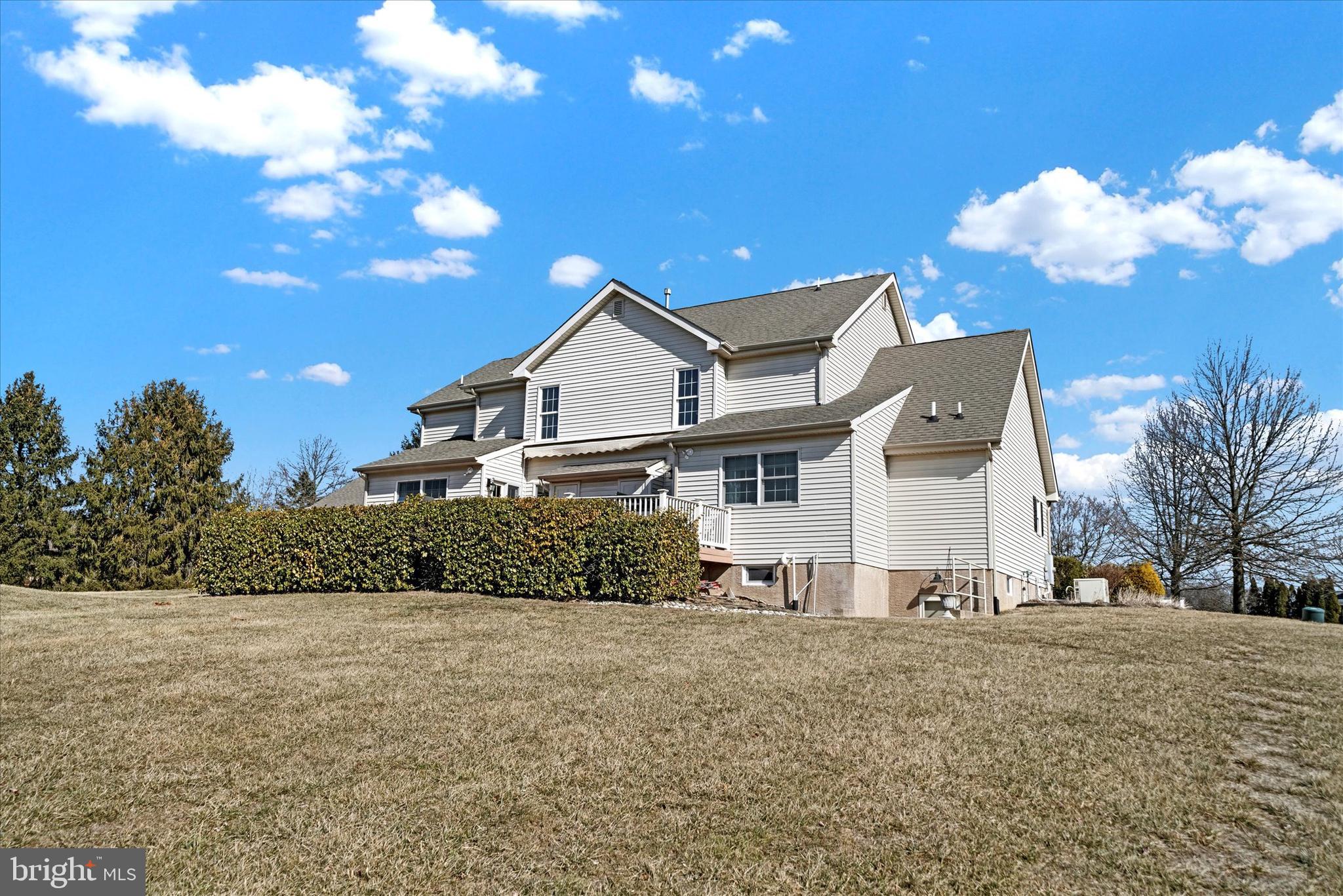 ESTATES AT BROOKSIDE - Residential