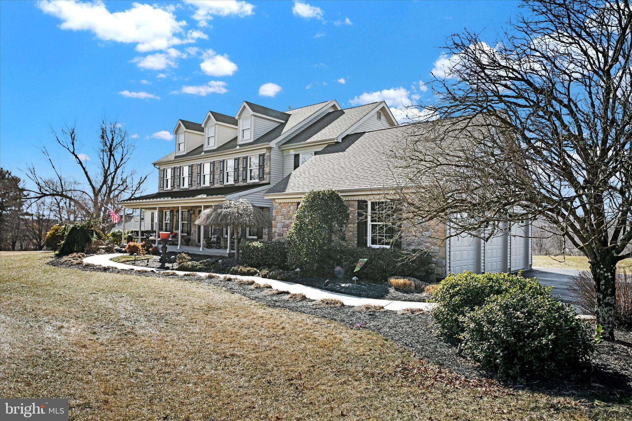 ESTATES AT BROOKSIDE - Residential