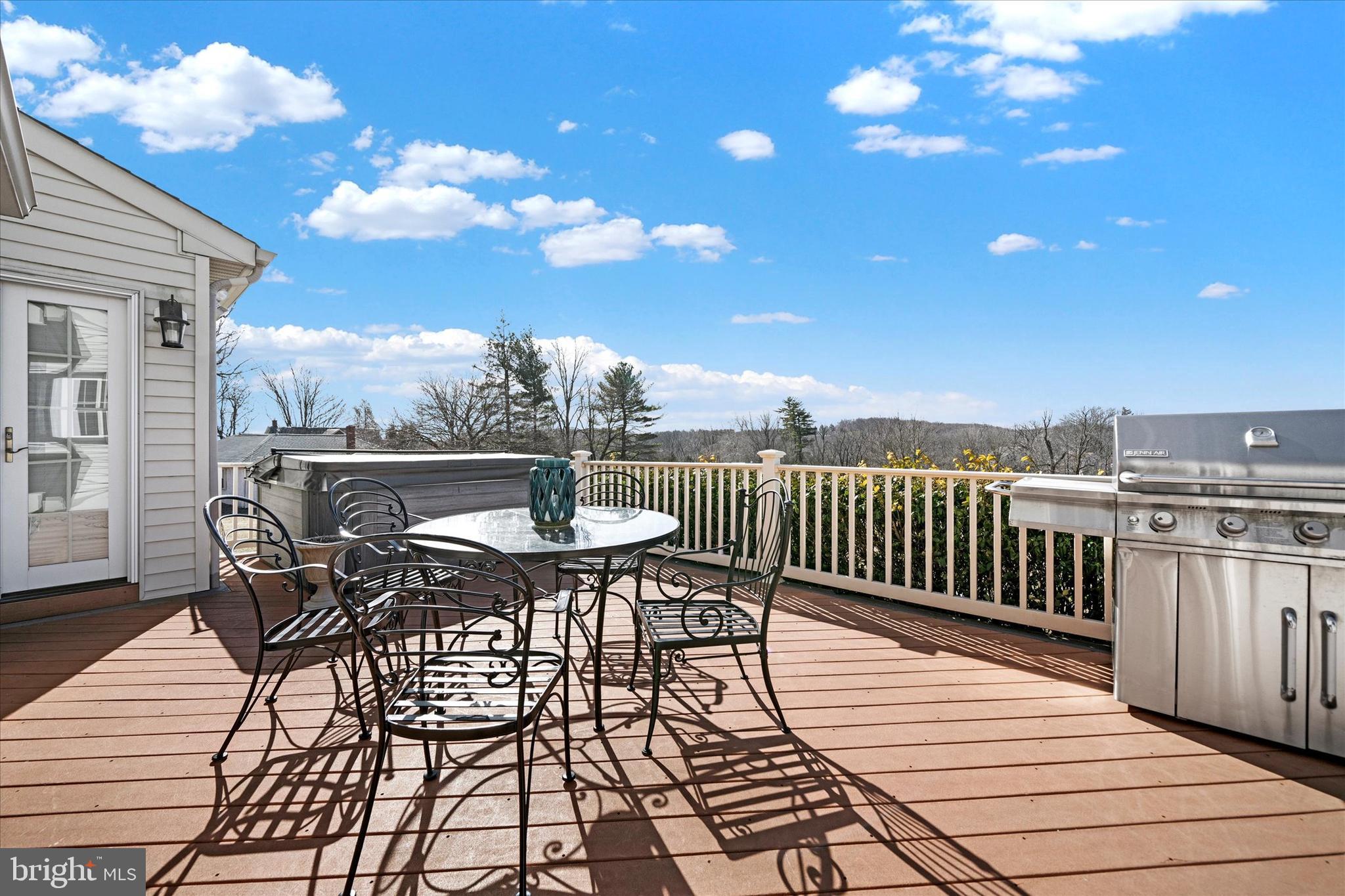 ESTATES AT BROOKSIDE - Residential