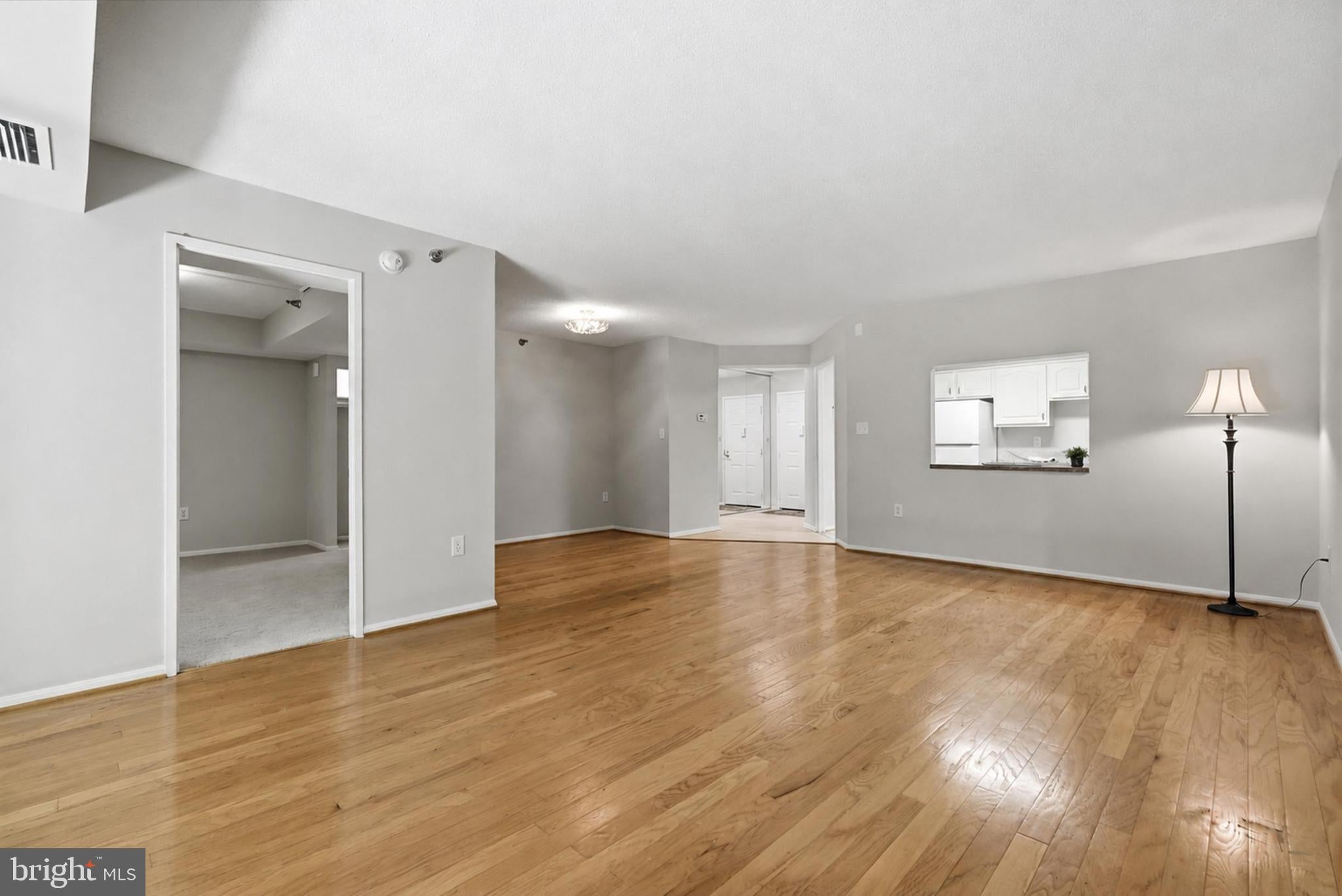 15115 INTERLACHEN DRIVE 3-524