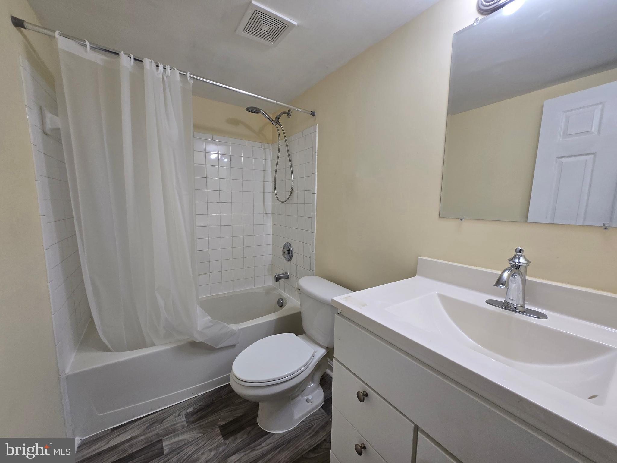 CLARKSBURG - Residential Lease