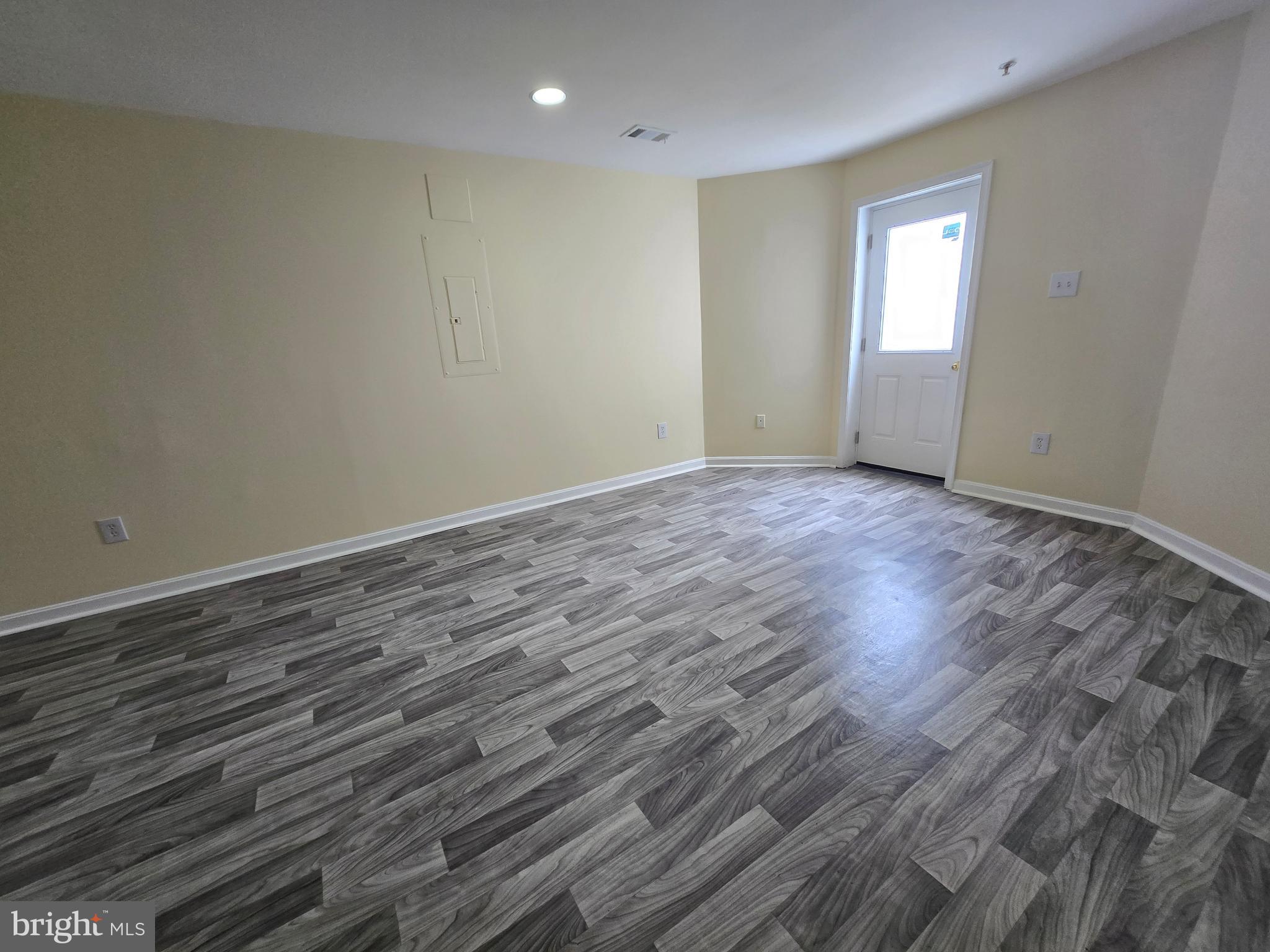 CLARKSBURG - Residential Lease