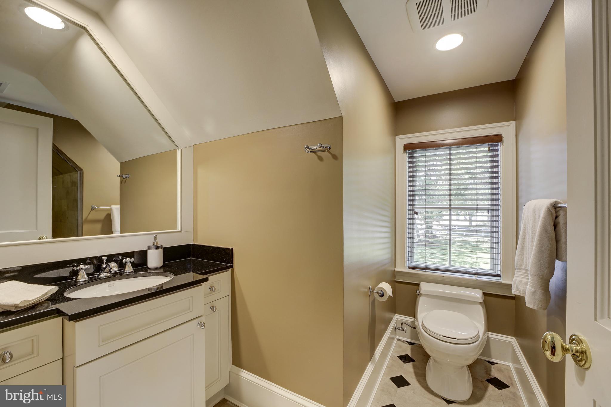 POTOMAC OUTSIDE - Residential