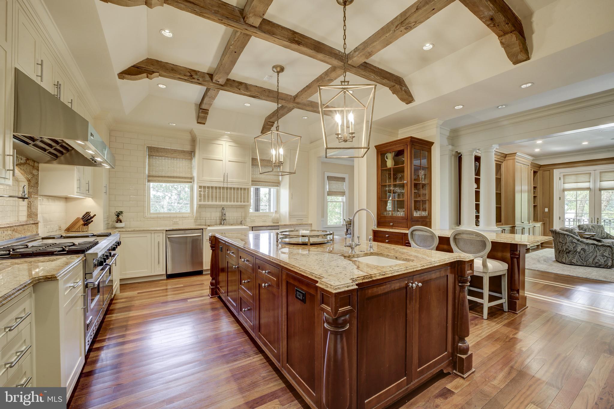POTOMAC OUTSIDE - Residential