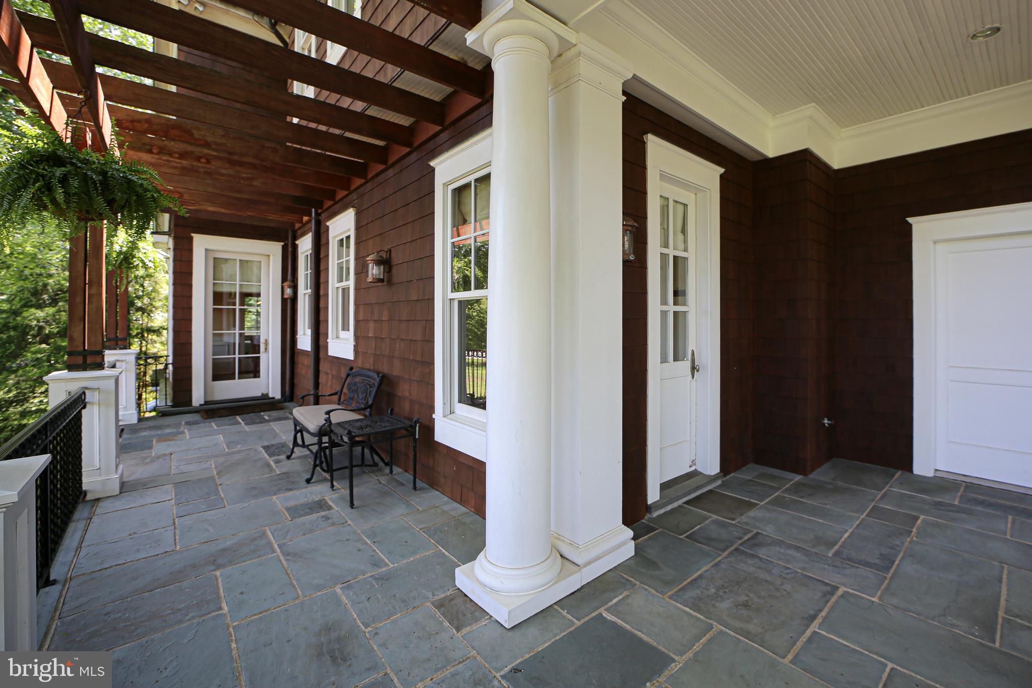 POTOMAC OUTSIDE - Residential