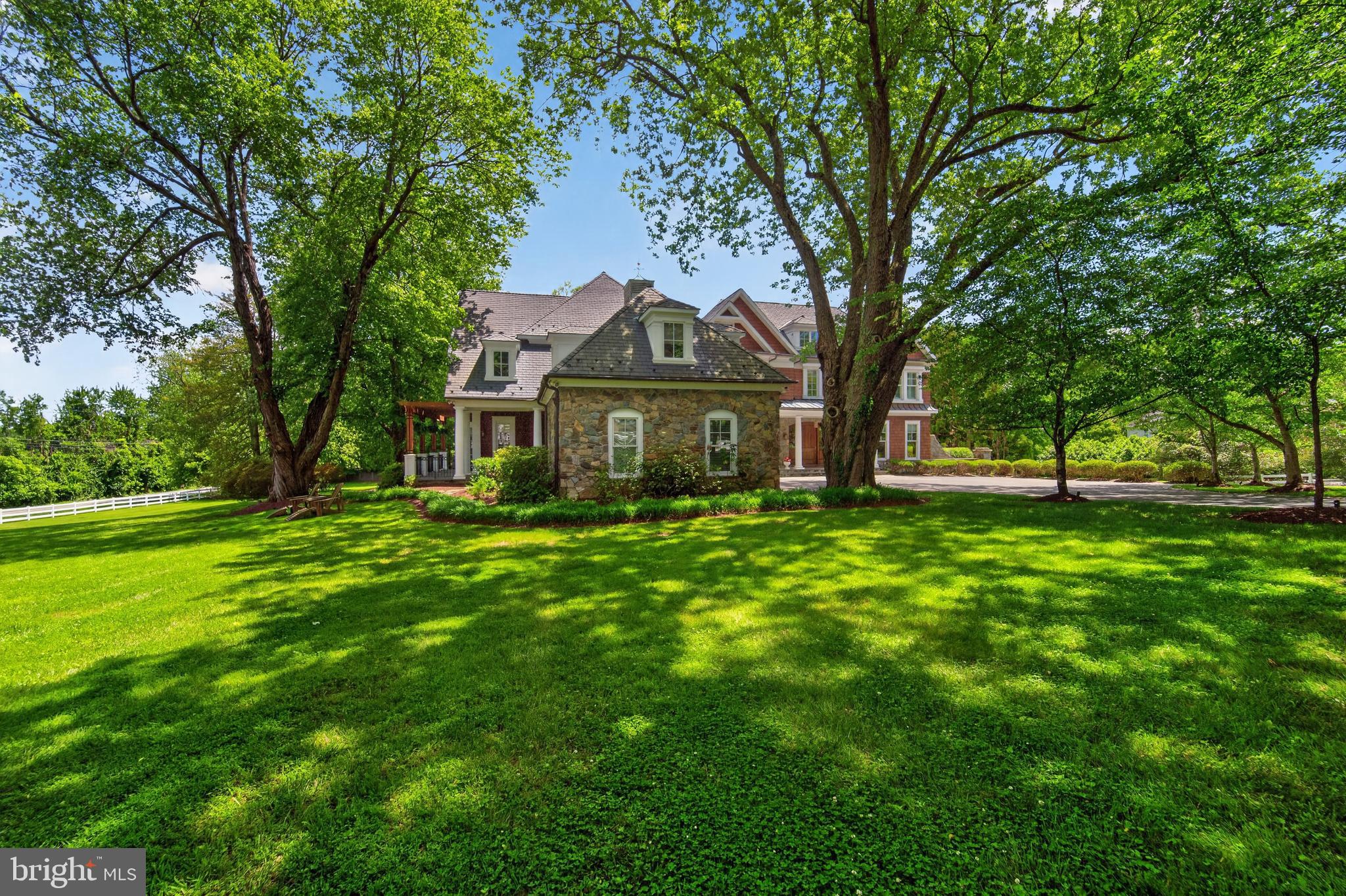 POTOMAC OUTSIDE - Residential