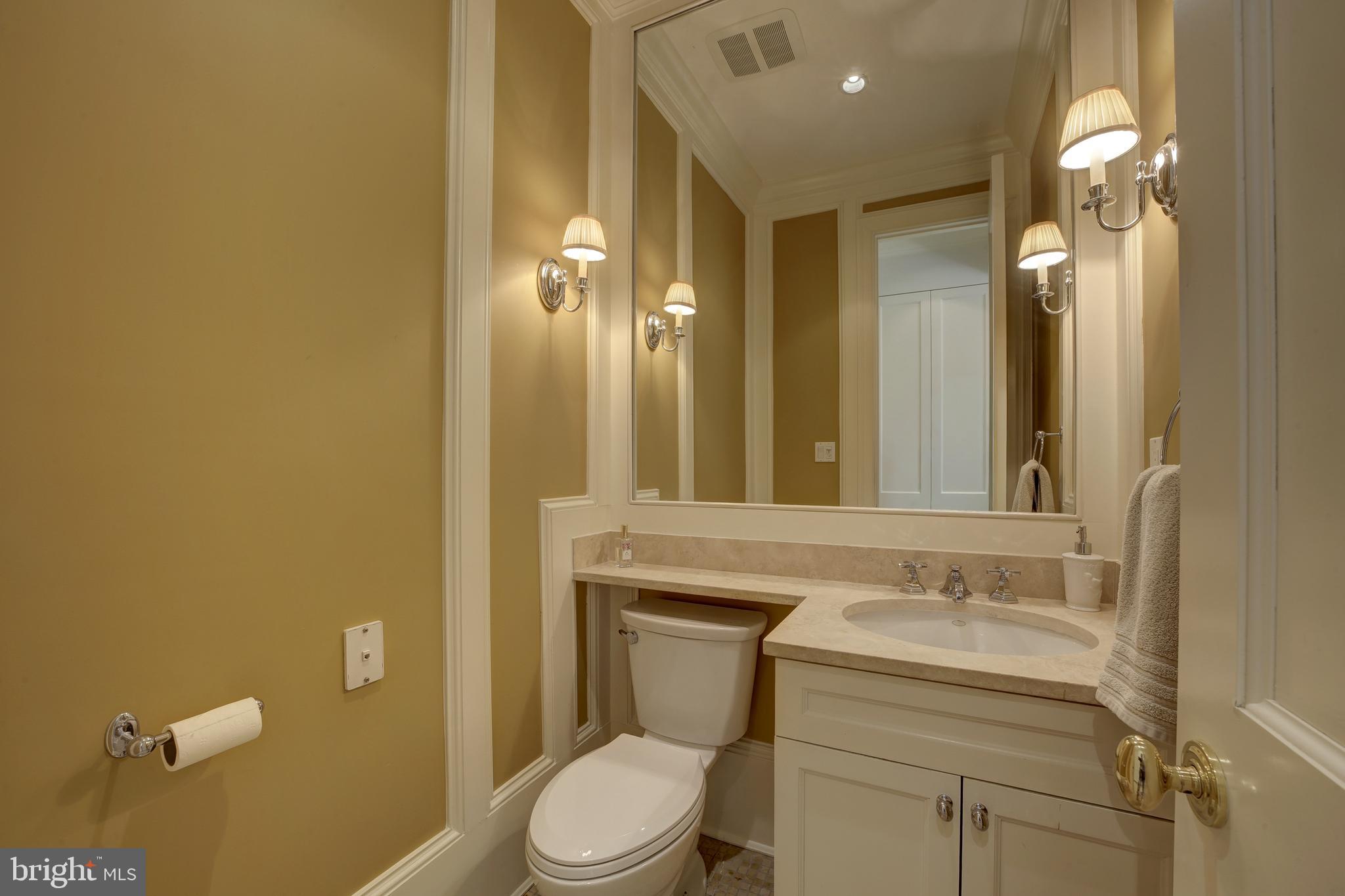 POTOMAC OUTSIDE - Residential
