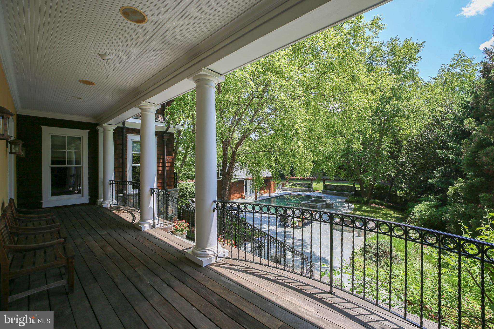 POTOMAC OUTSIDE - Residential