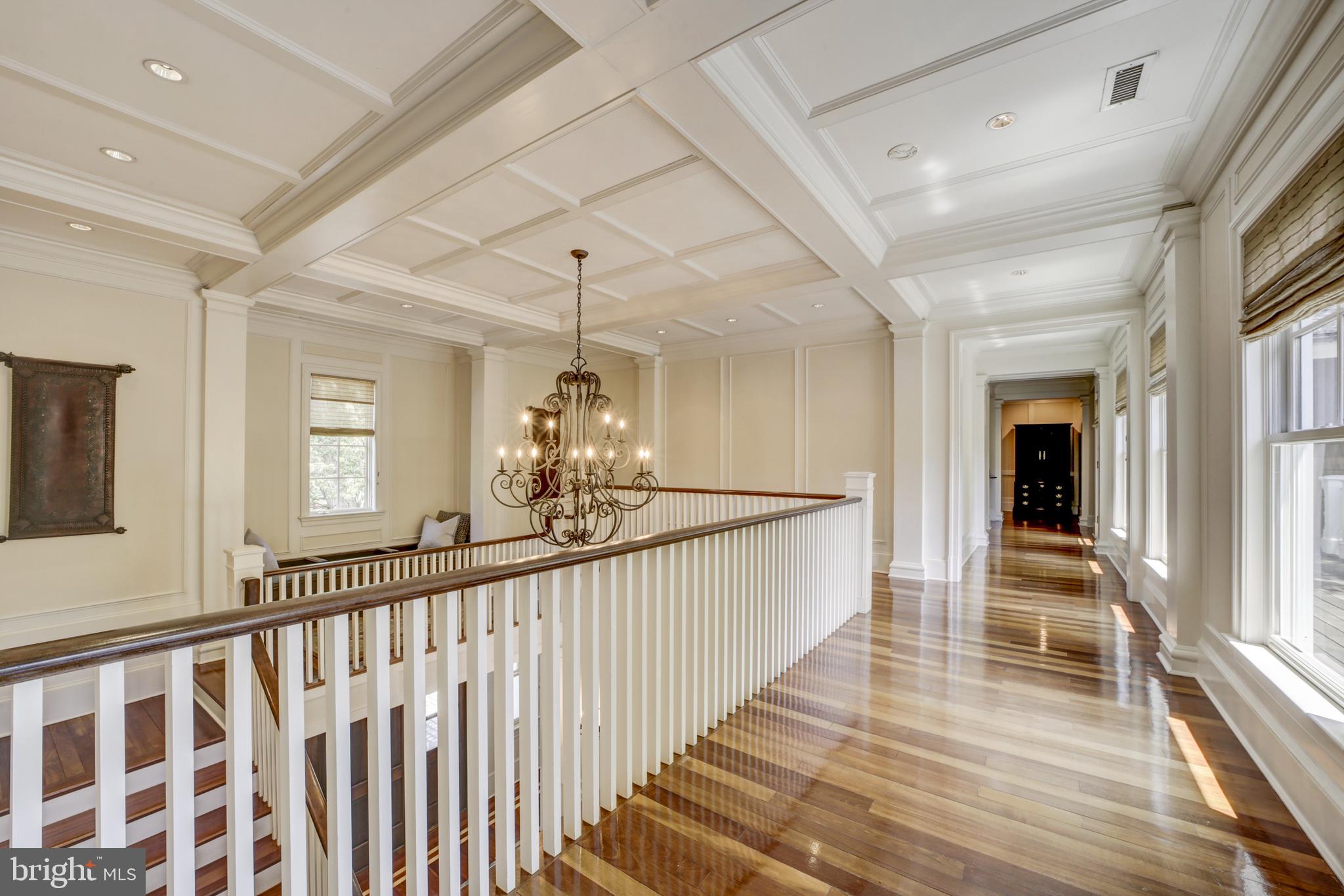 POTOMAC OUTSIDE - Residential