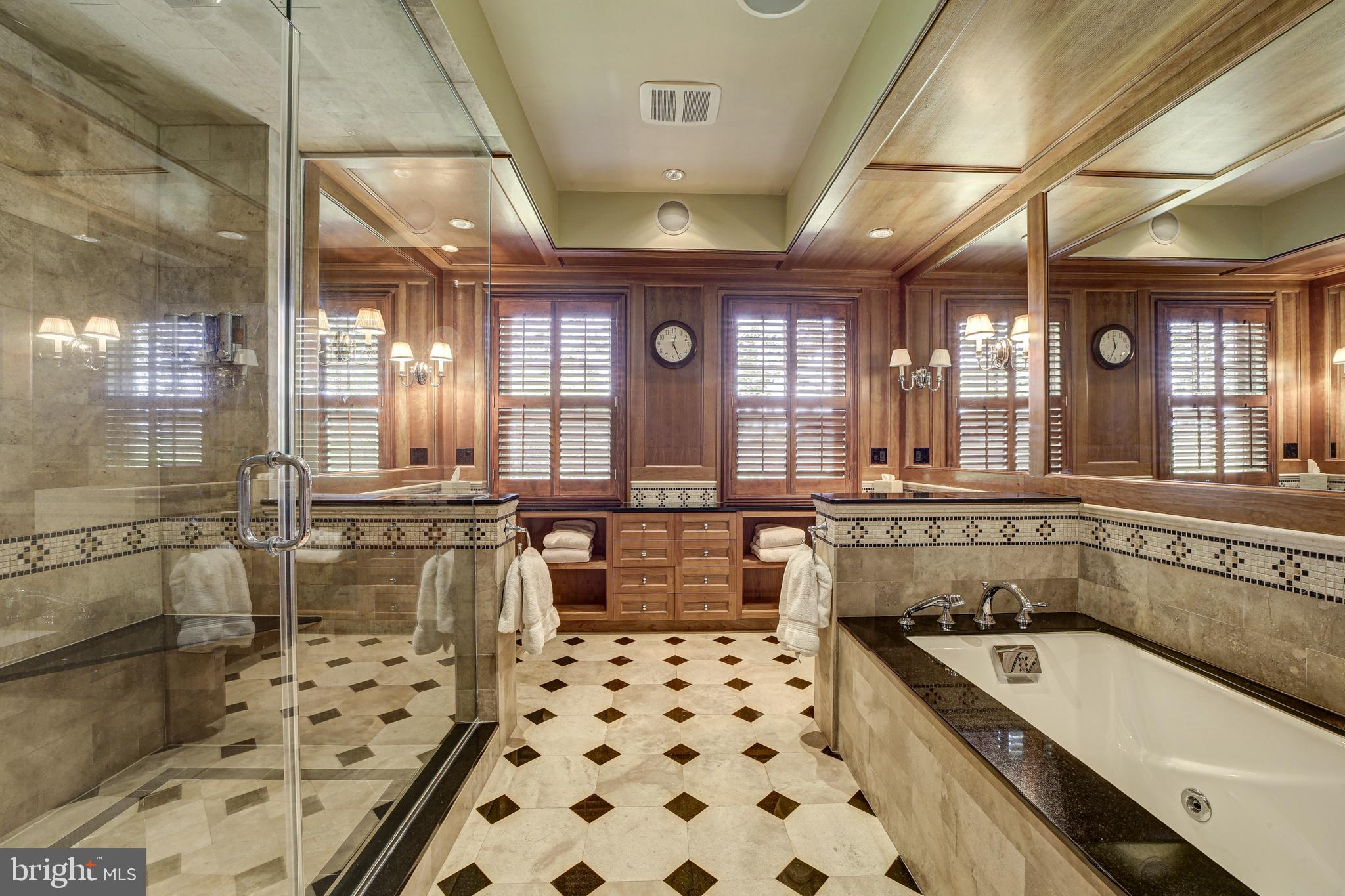 POTOMAC OUTSIDE - Residential