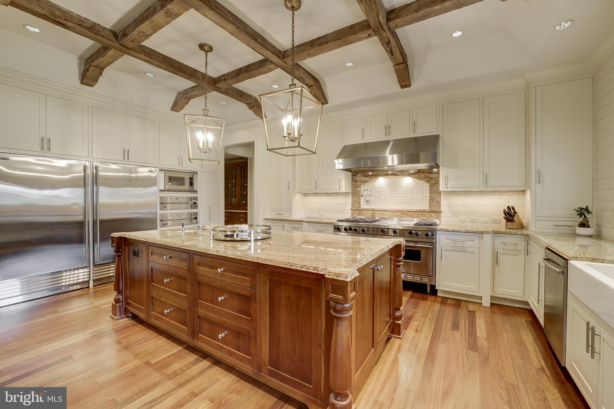 POTOMAC OUTSIDE - Residential