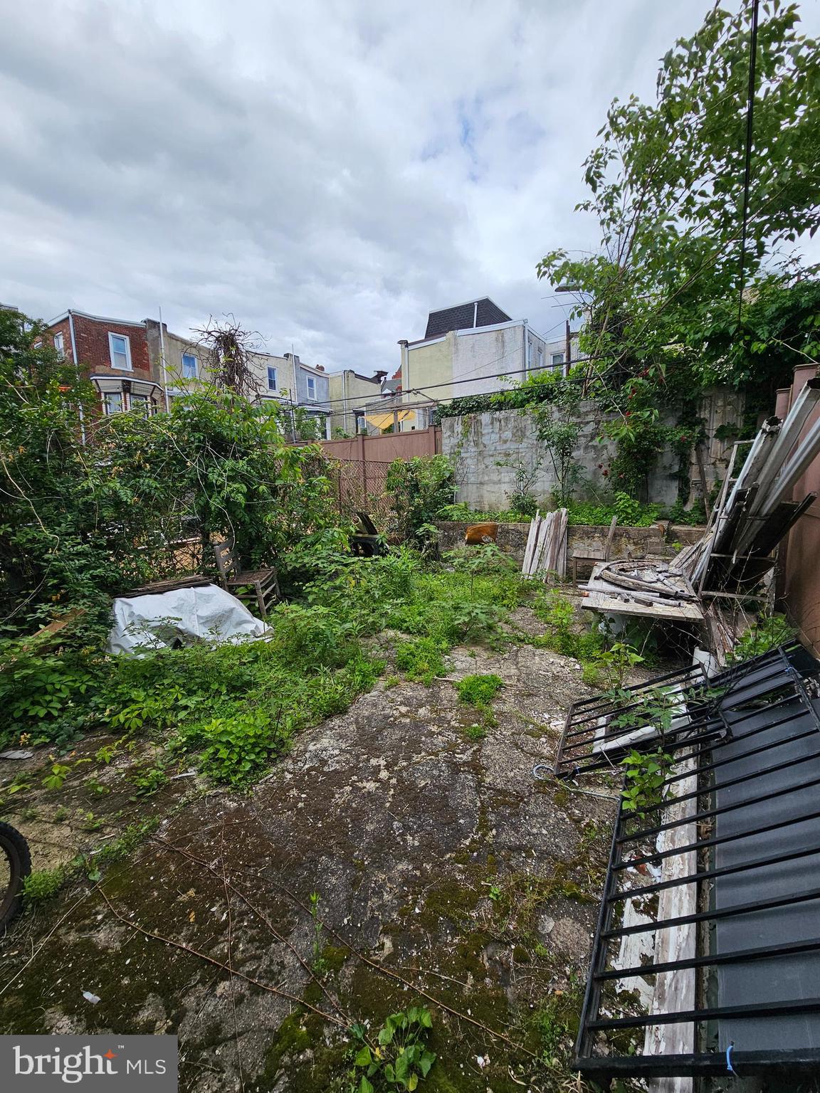 FAIRMOUNT - Residential Income