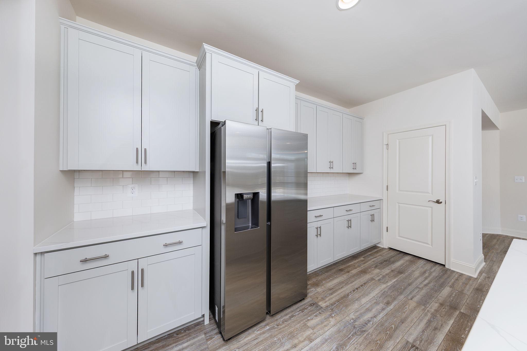 SOUTH TREEVIEW ESTATES - Residential