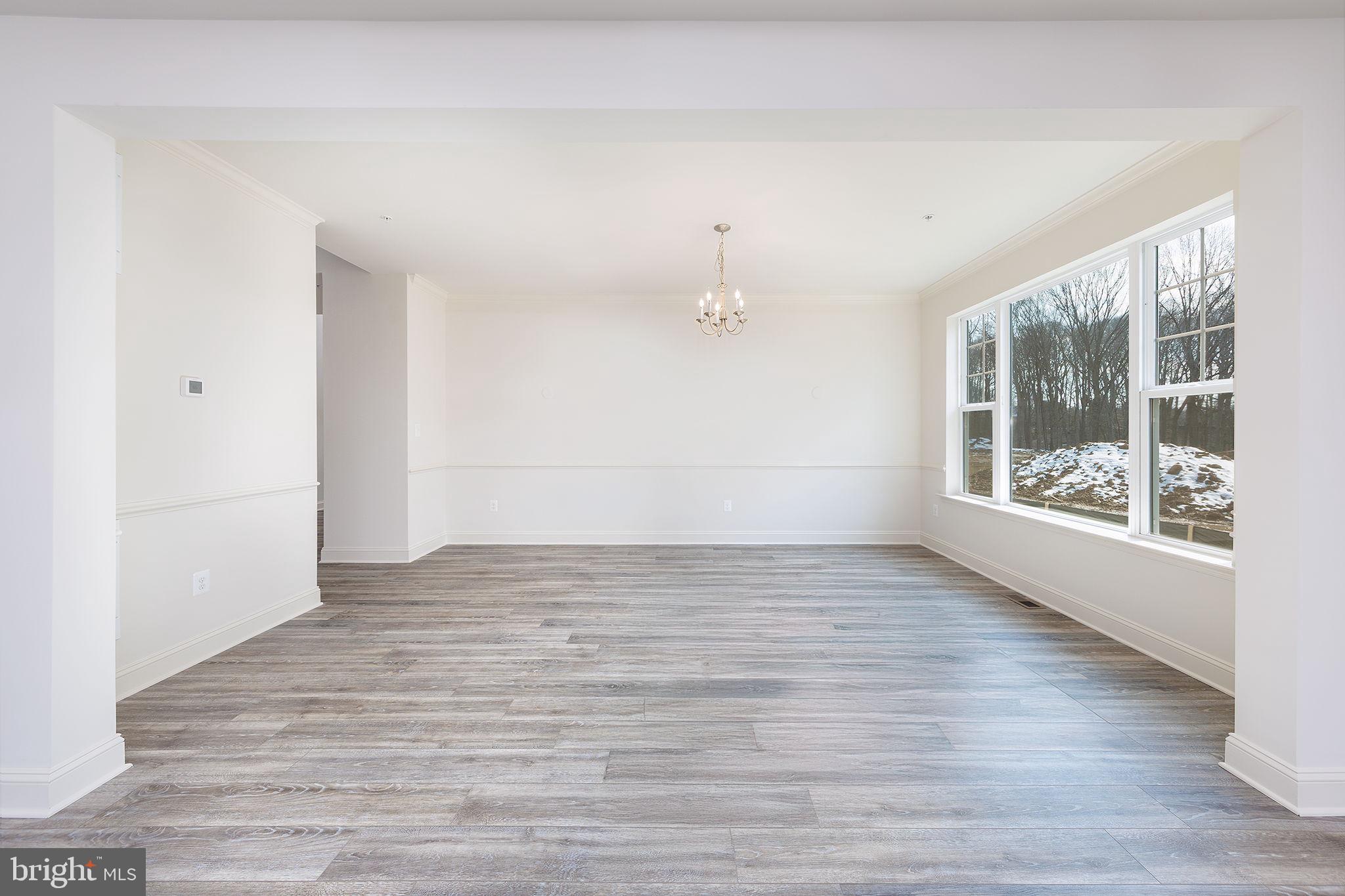 SOUTH TREEVIEW ESTATES - Residential