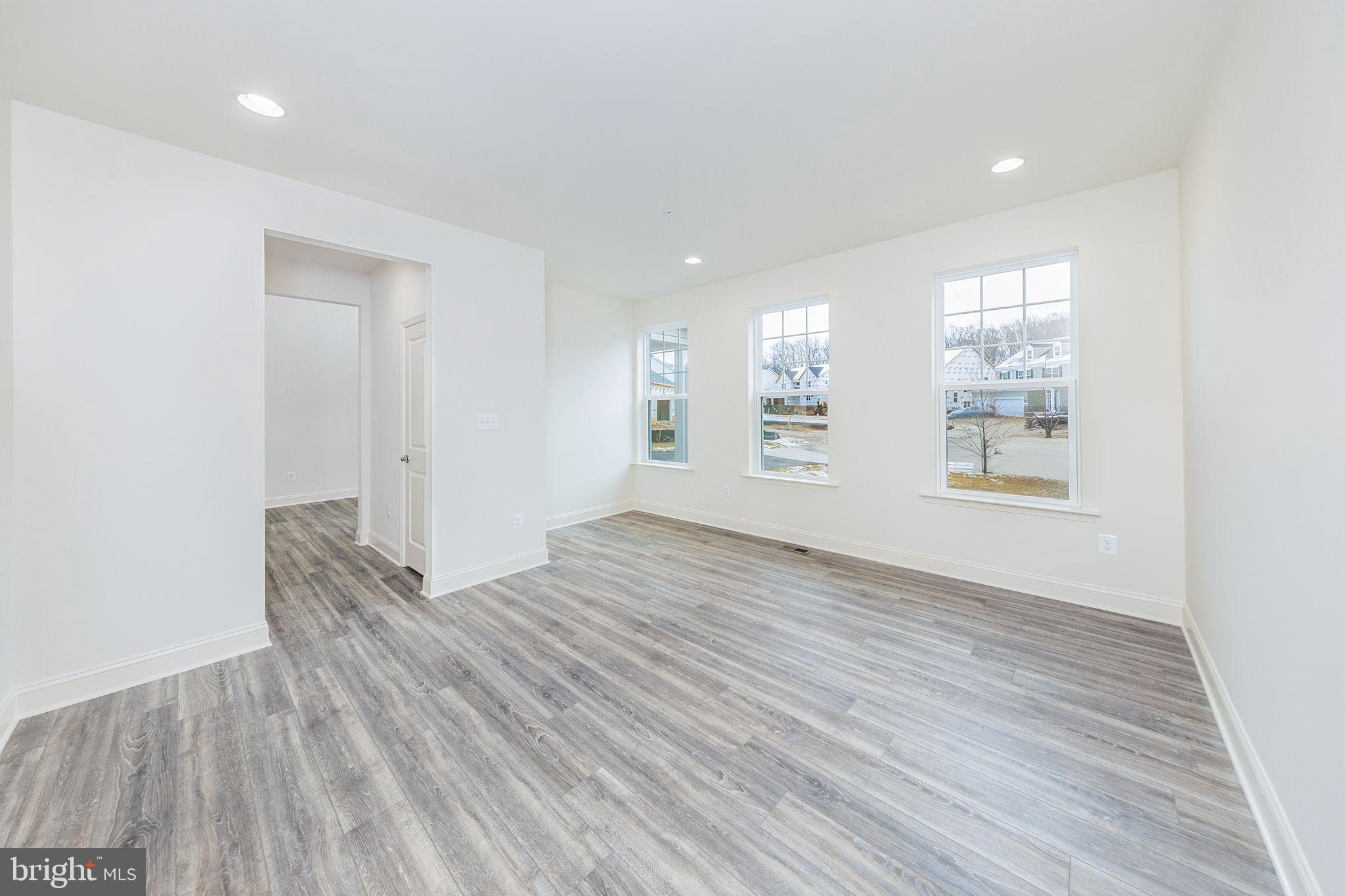 SOUTH TREEVIEW ESTATES - Residential