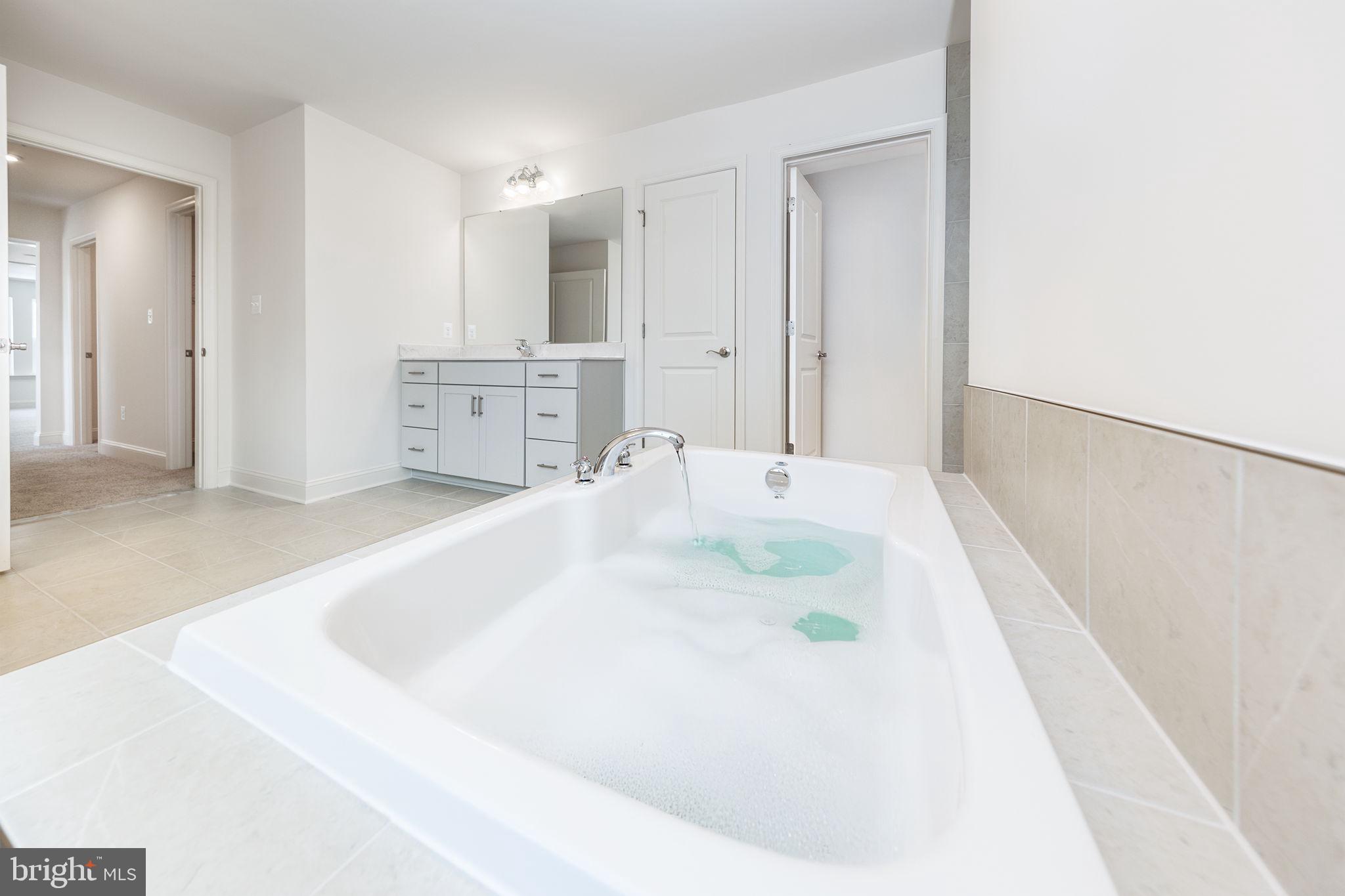 SOUTH TREEVIEW ESTATES - Residential