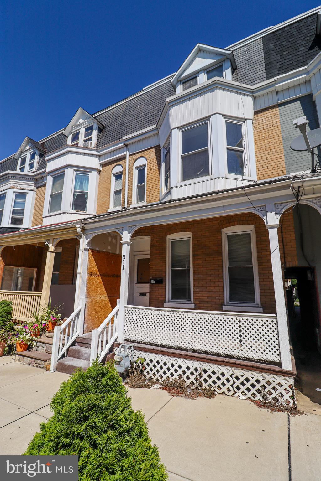 Investor's dream in the heart of York City! This spacious 5-bedroom, 1-bathroom property offers incredible potential for the right buyer. While it does need renovation, the upside is tremendous whether you're looking to flip for quick profit or hold long-tern as a rental, the return on investment here is outstanding. With its prime location close to downtown amenities, schools, and transportation, this home is ideally positioned for strong demand once it is updated. Large rooms, a traditional layout, and classic York City character make this property an excellent canvas to create real value. Don't miss the chance to turn this diamond in the rough into a true cash-flowing asset!