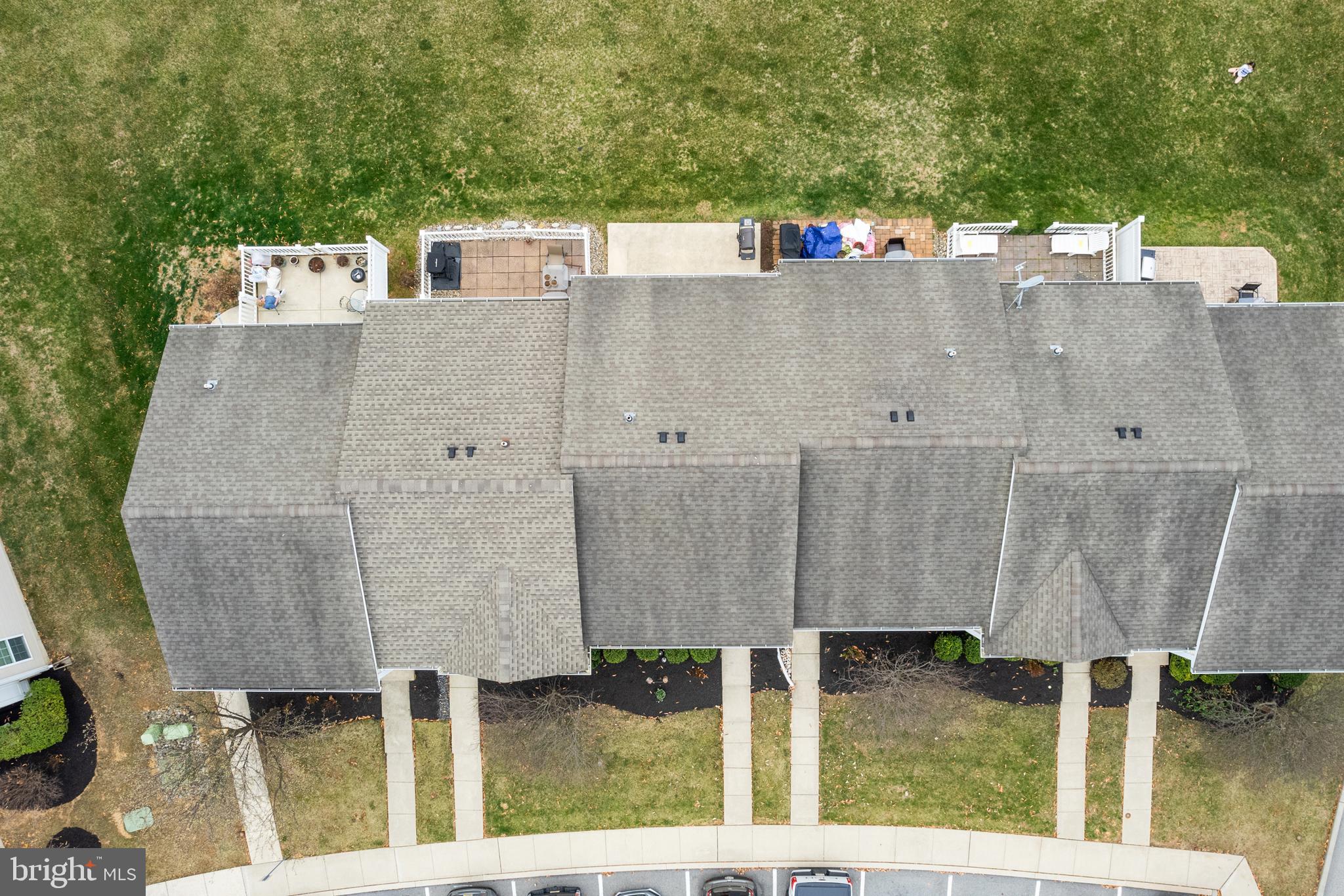 COLDWATER CONDO - Residential