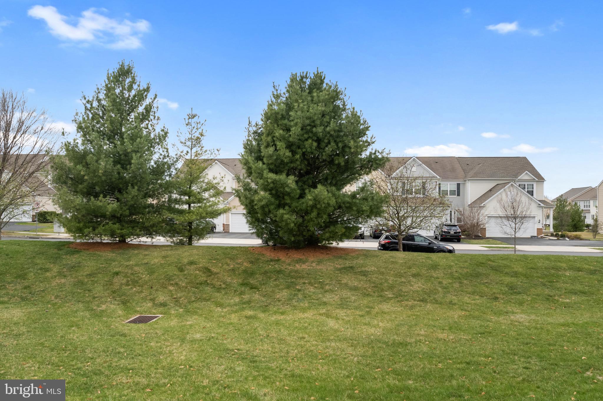 COLDWATER CONDO - Residential