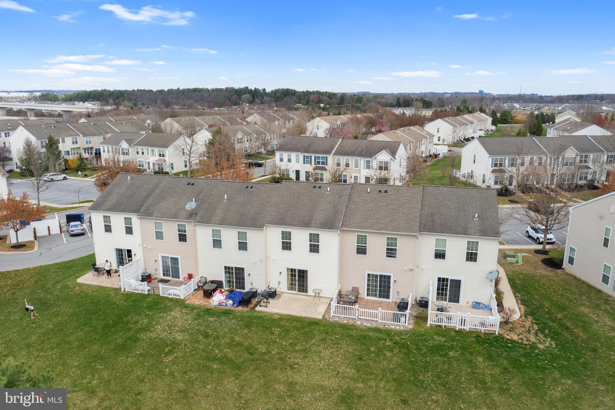 COLDWATER CONDO - Residential