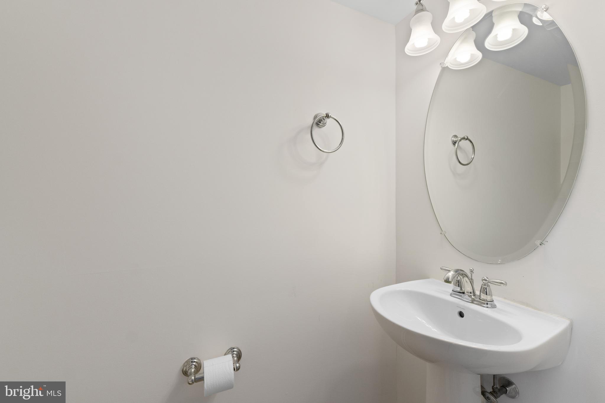 COLDWATER CONDO - Residential