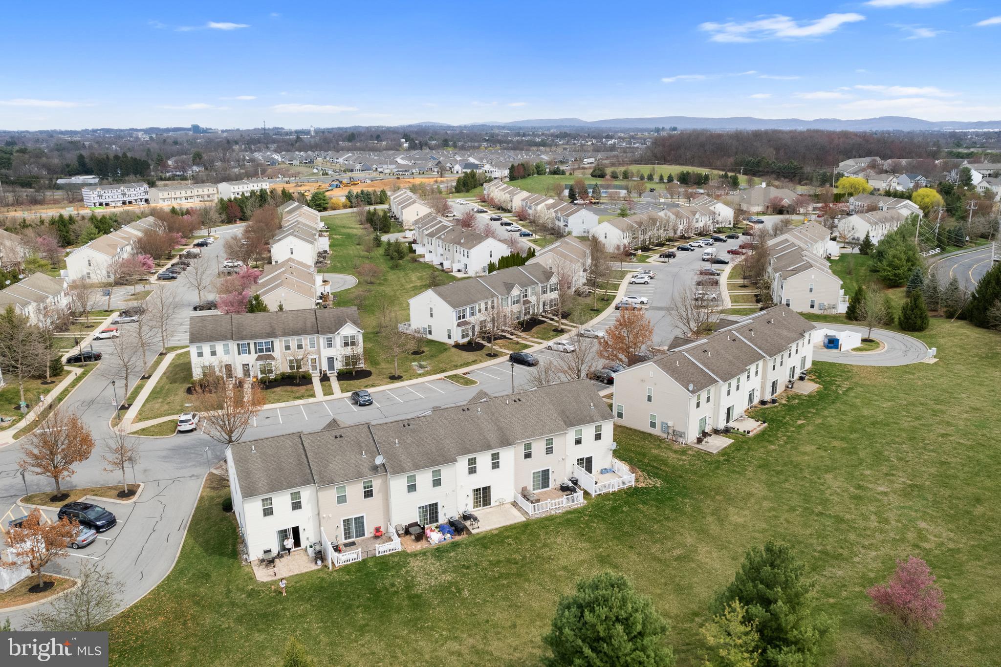 COLDWATER CONDO - Residential