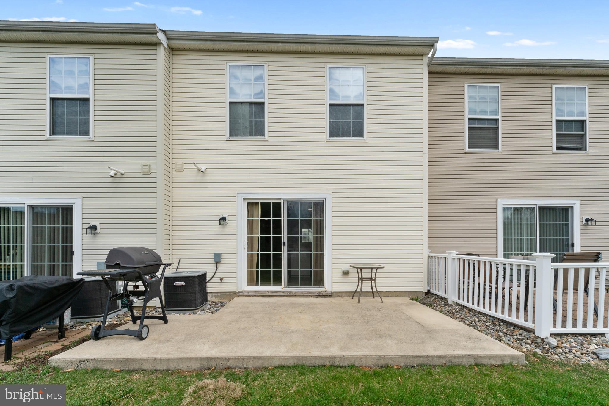 COLDWATER CONDO - Residential