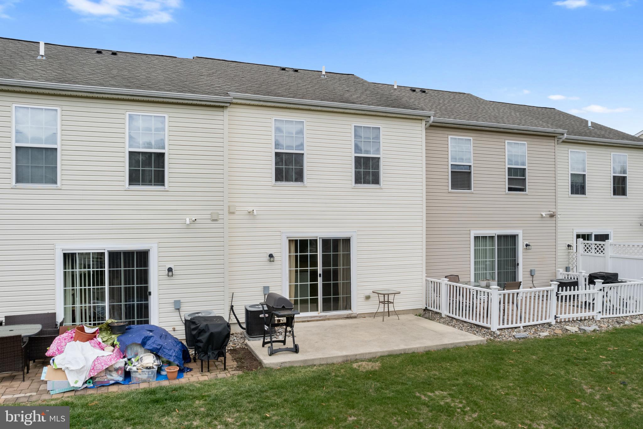 COLDWATER CONDO - Residential