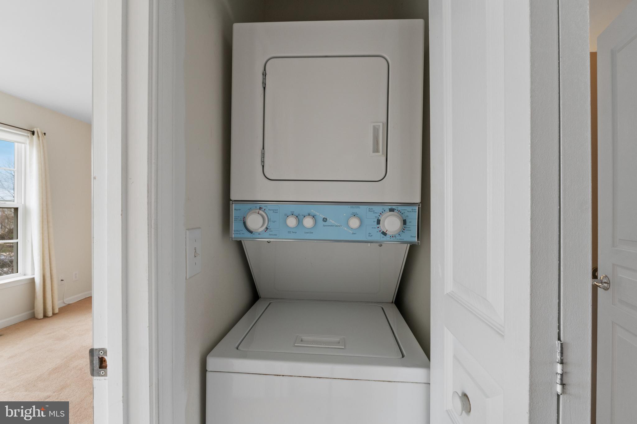 COLDWATER CONDO - Residential